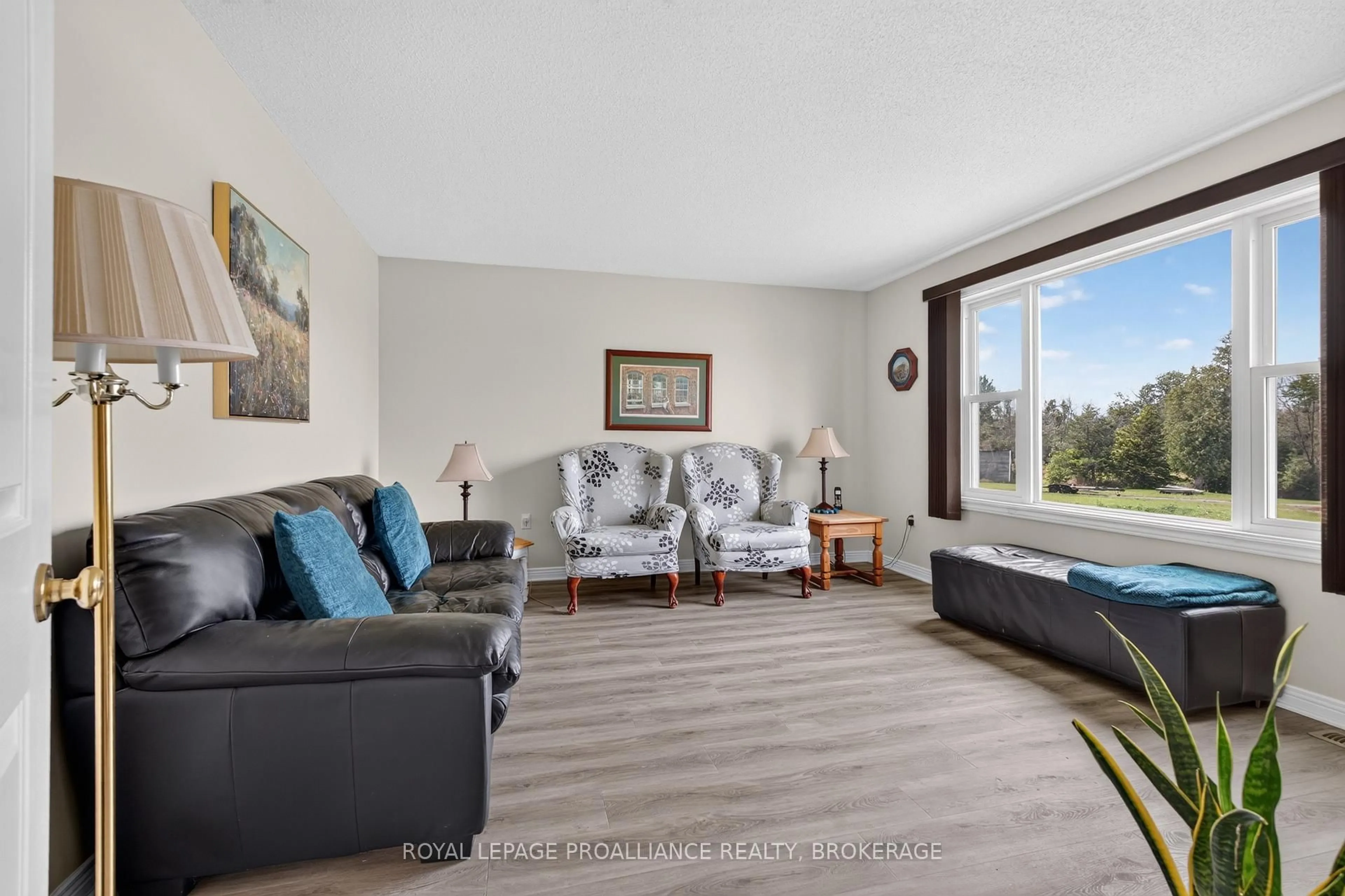 Living room with furniture, unknown for 867 Millhaven Rd, Bissett Creek Ontario K0H 2H0