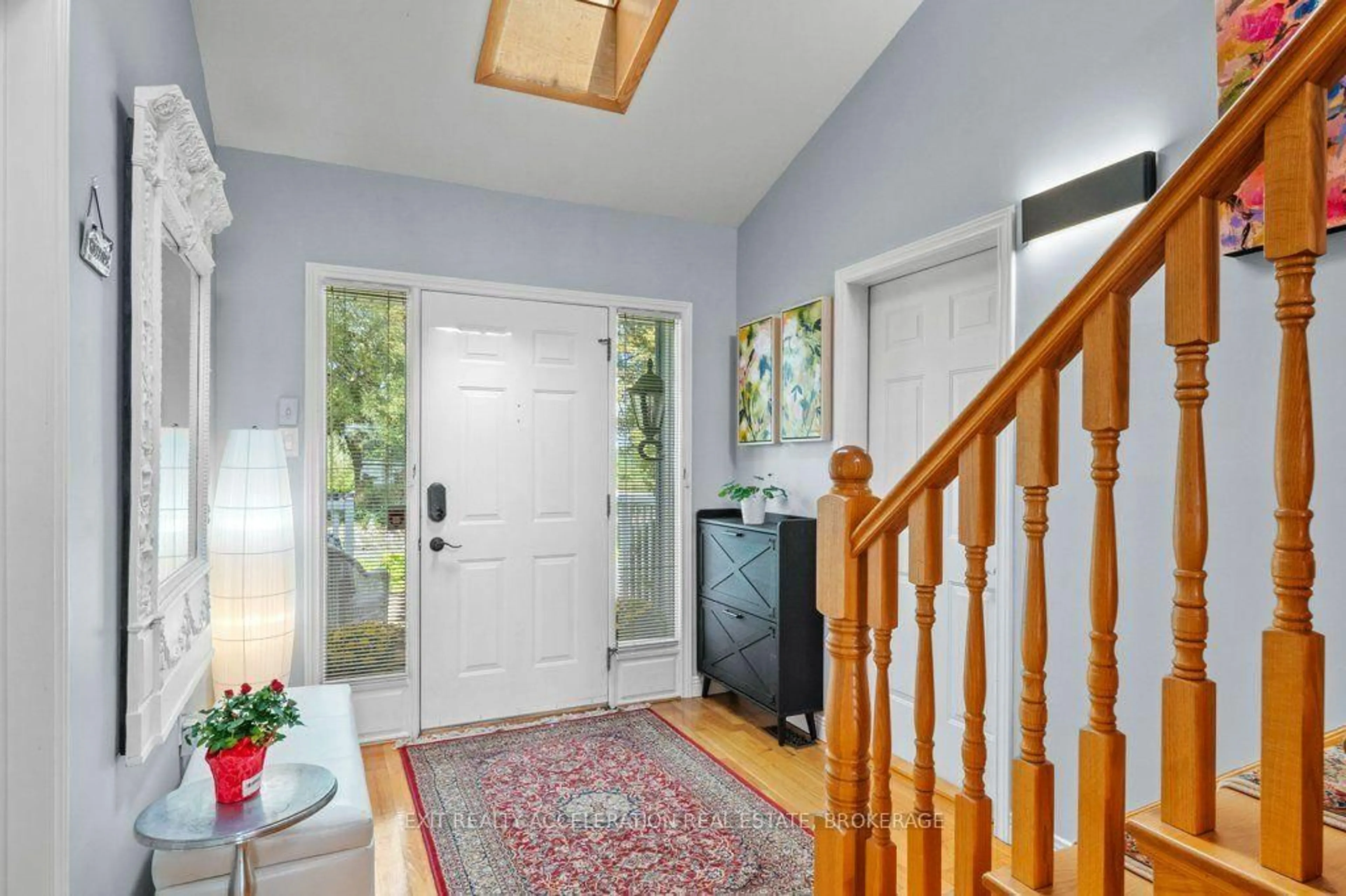 Indoor entryway for 2197 South Shore Rd, Napanee Ontario K7R 3K7