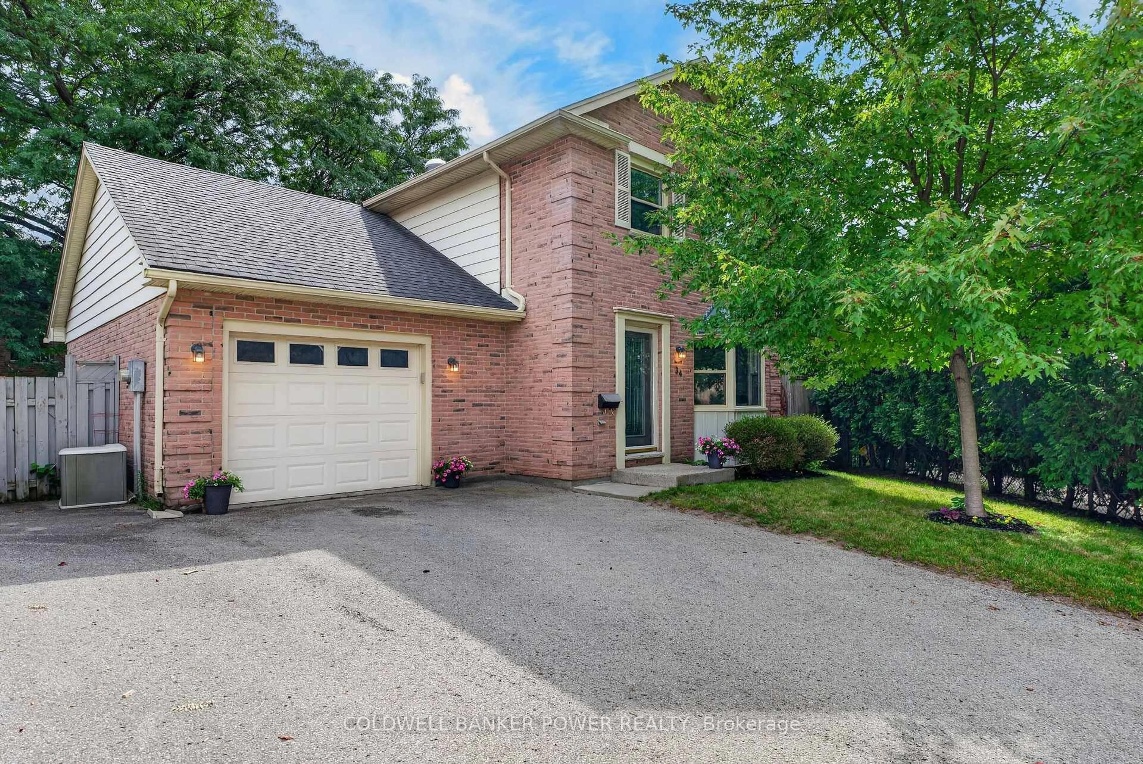 Home with brick exterior material, street for 34 Comox Crt, London South Ontario N6K 3K9