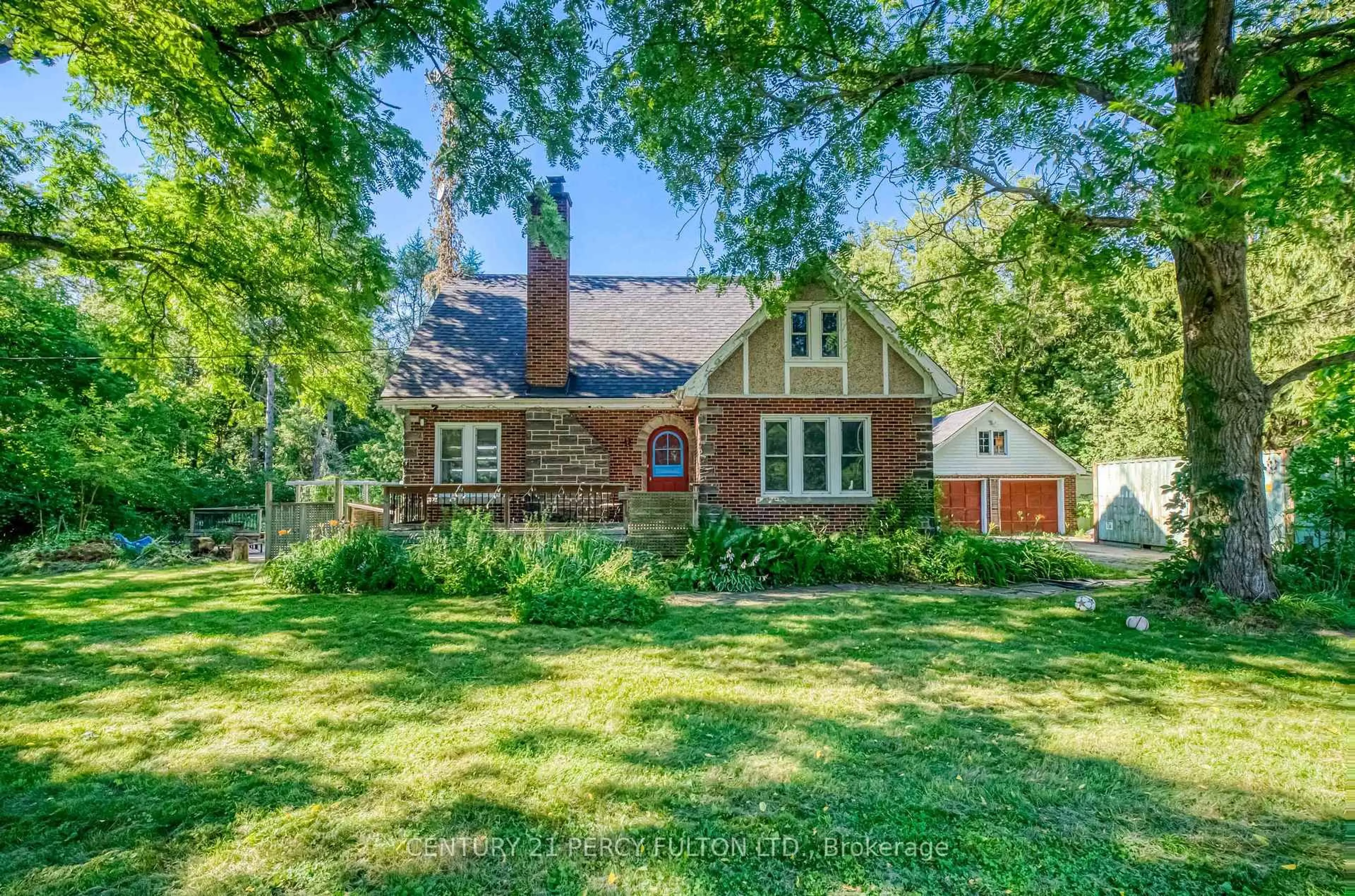 Home with brick exterior material, street for 1853 Governors Rd, Hamilton Ontario L9H 5E3
