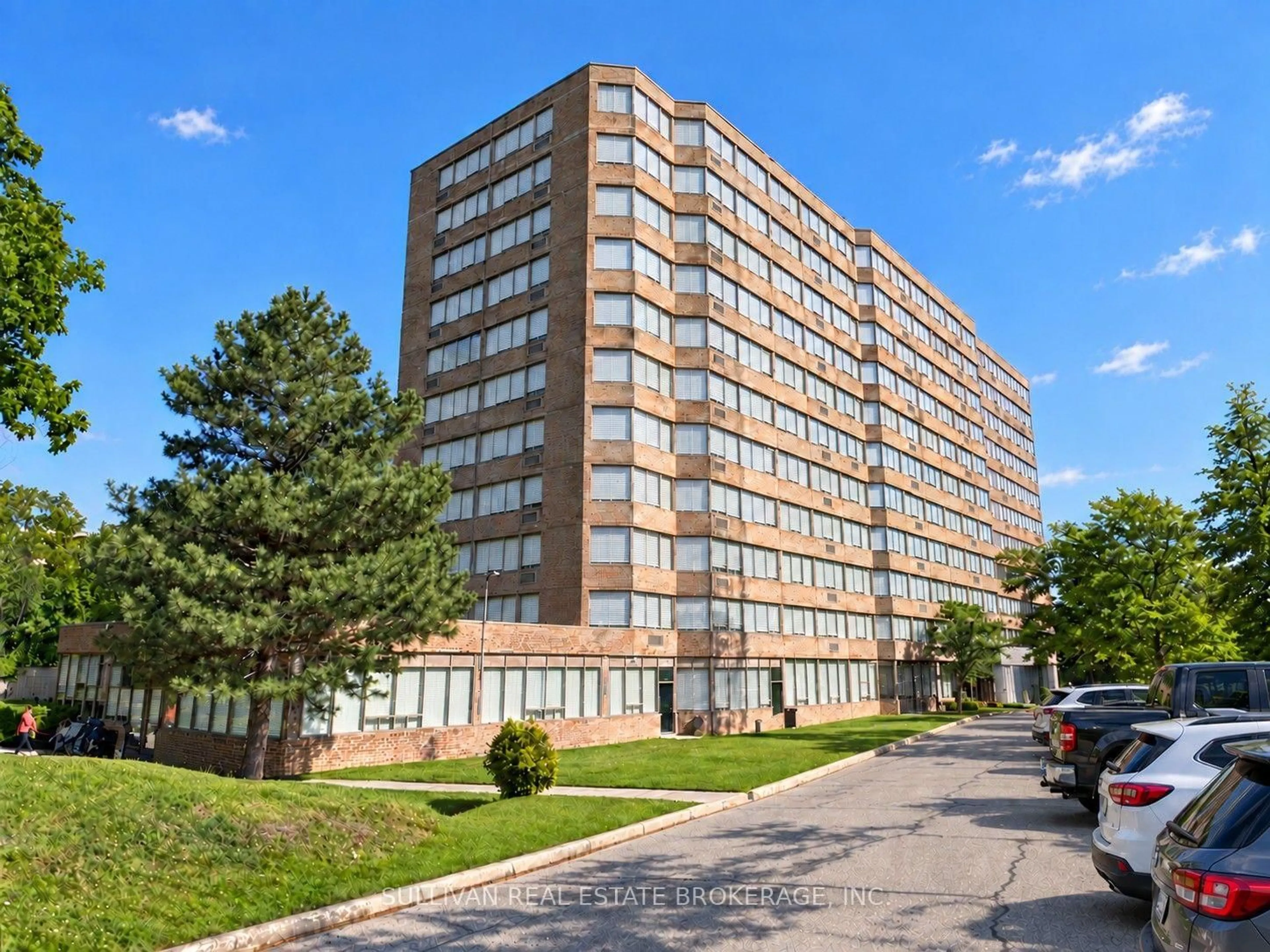 Unknown for 3227 King St #702, Kitchener Ontario N2A 3Z9
