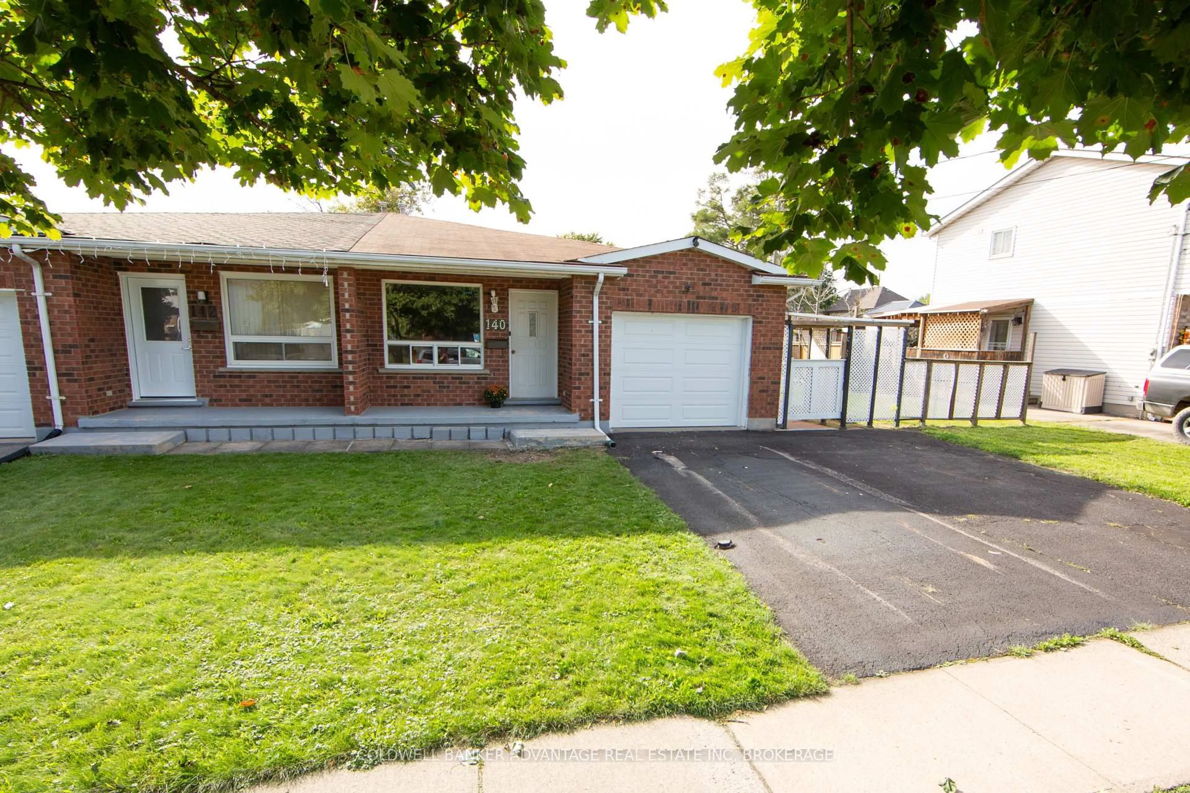 Home with brick exterior material, street for 140 Commercial St, Welland Ontario L3B 5Z3