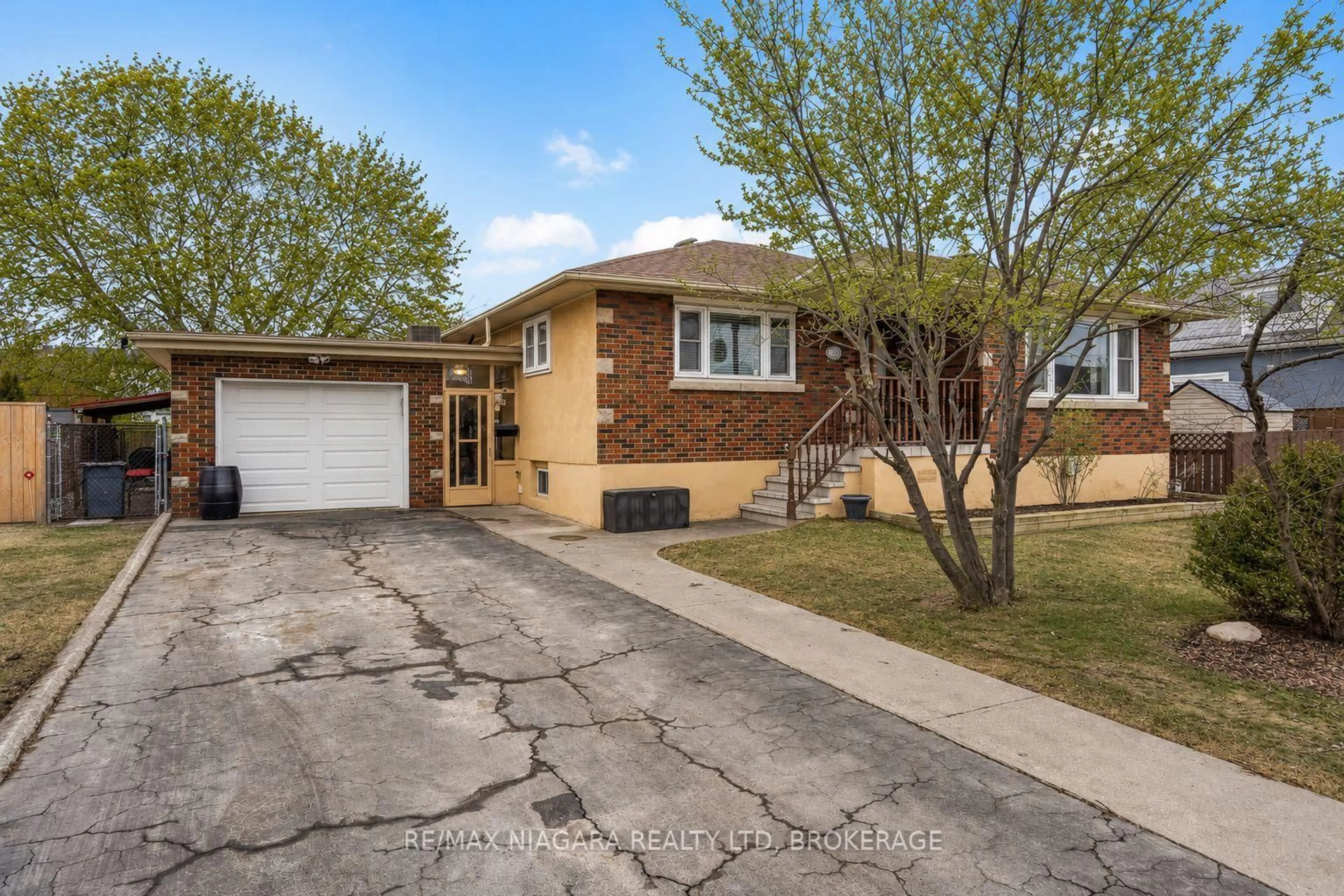 Unknown for 506 Main St, Port Colborne Ontario L3K 3W6
