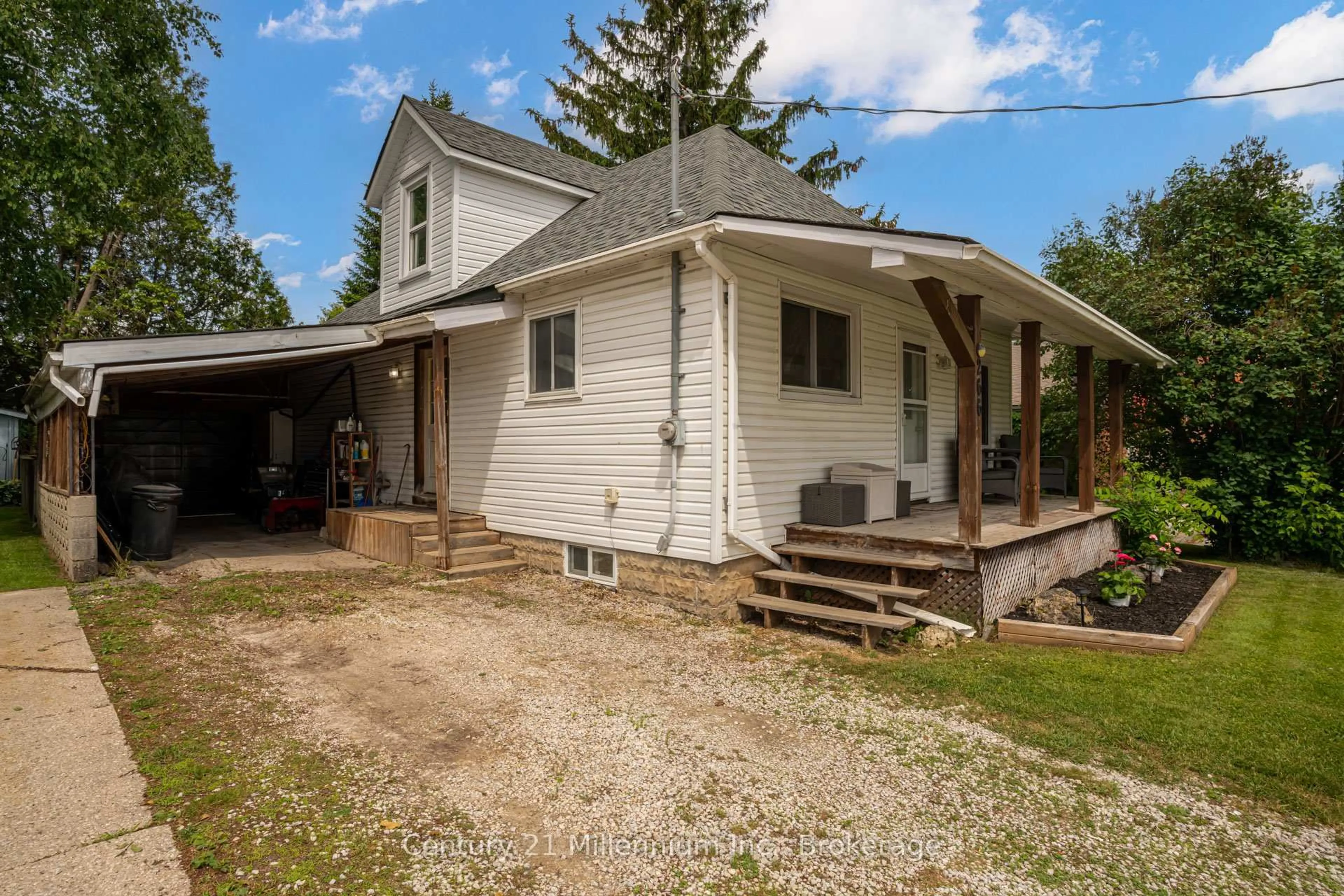 Unknown for 266 Garafraxa St, Chatsworth Ontario N0H 1G0