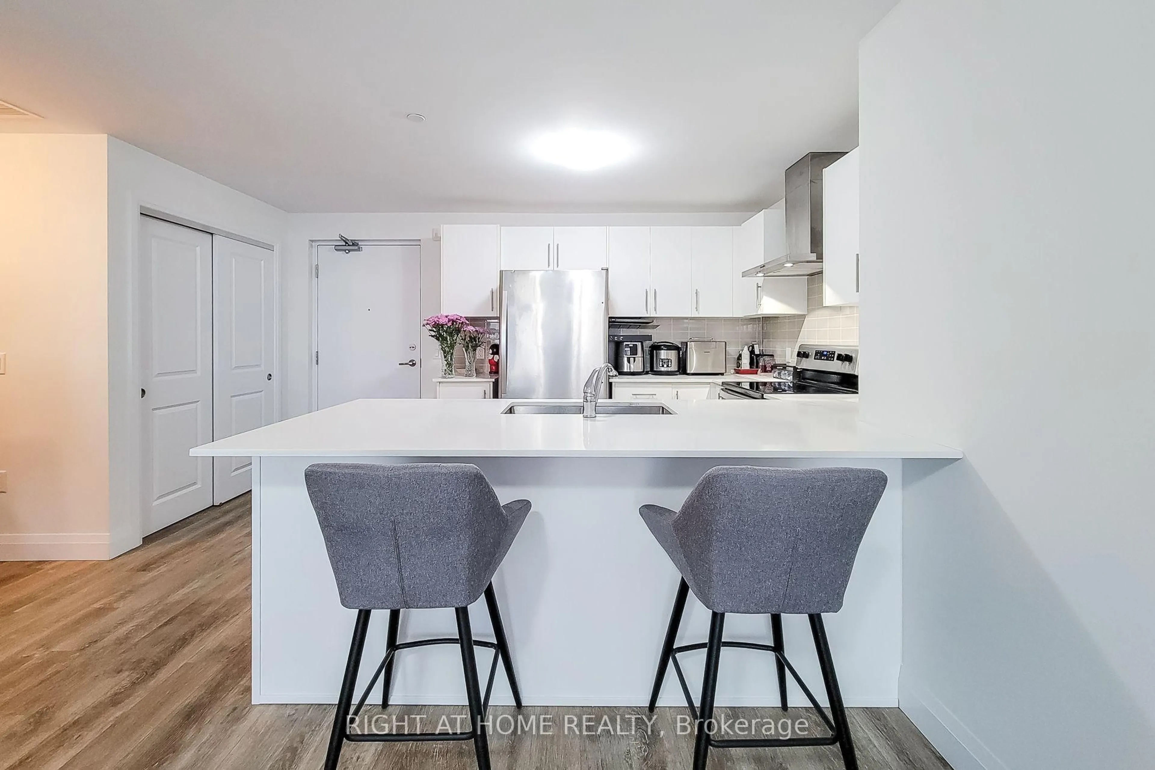 Open concept kitchen, unknown for 1 Redfern Aveenue Ave #217, Hamilton Ontario L9C 0E6