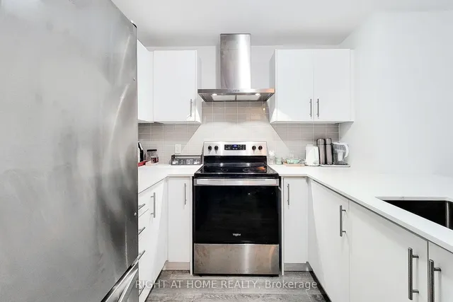 1 Redfern Ave #217, Hamilton 5