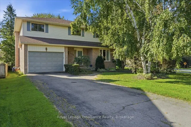 125 Tracey Park Dr, Belleville