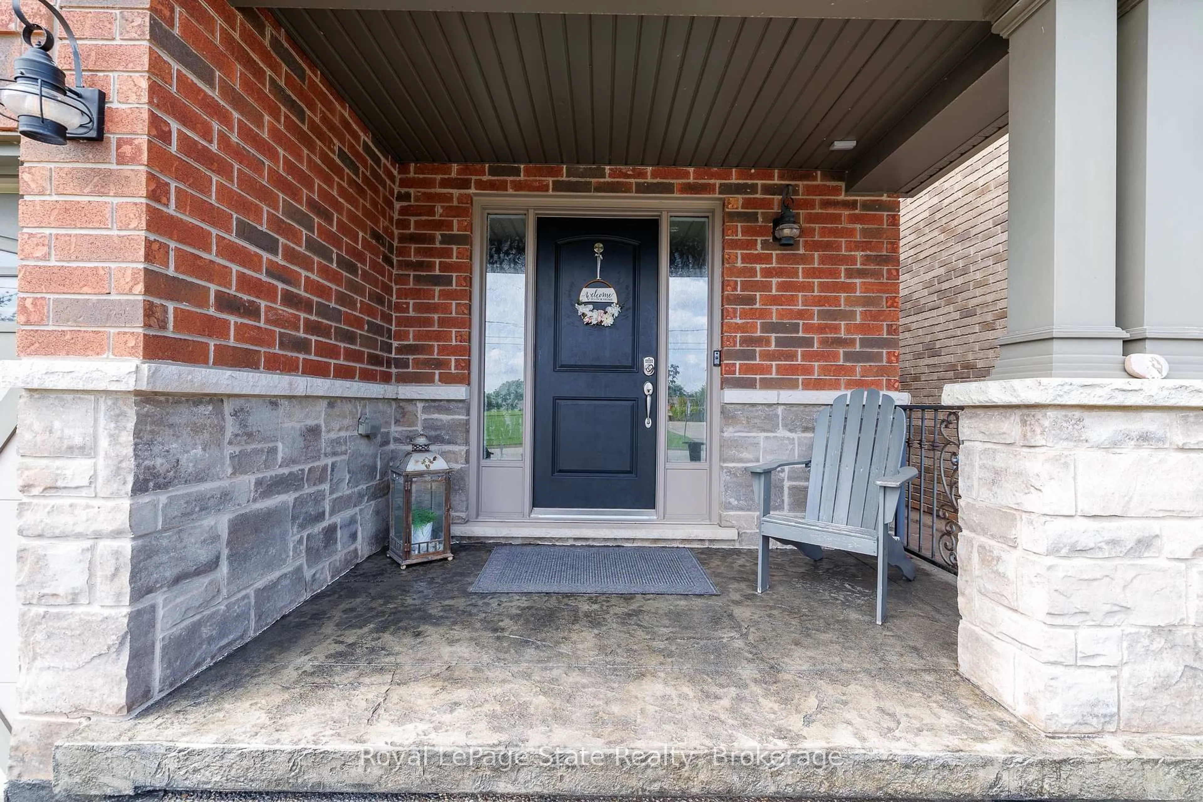Unknown for 389 Murray St, Grimsby Ontario L3M 0C7
