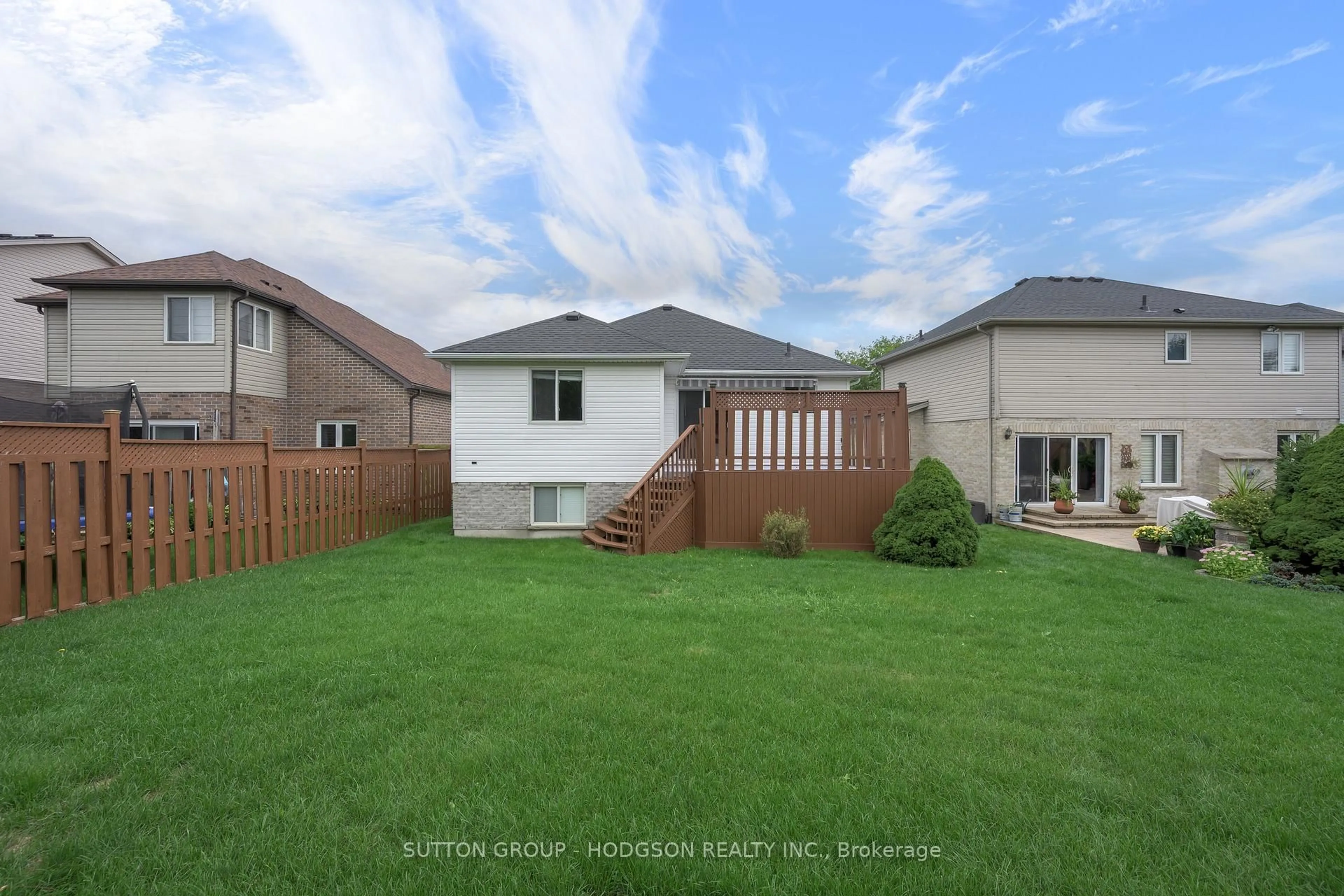 Unknown for 703 Bramblewood Pl, London South Ontario N6K 4Y3