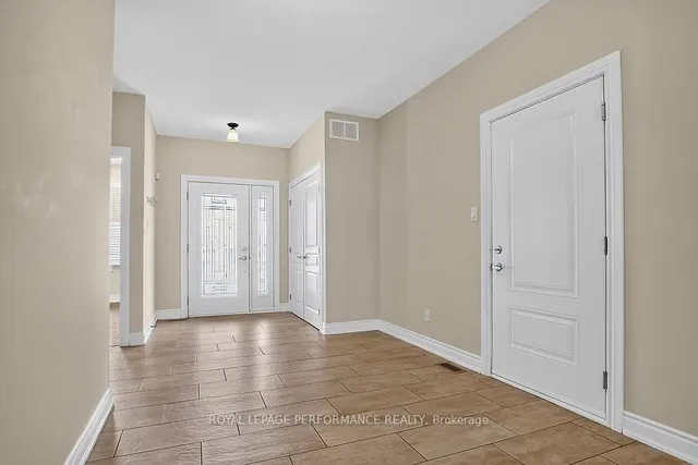 79 Axel Cres, Ottawa 3