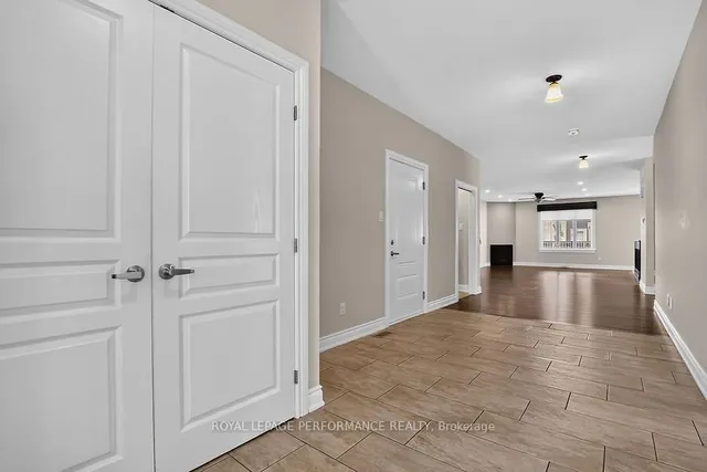 79 Axel Cres, Ottawa 4