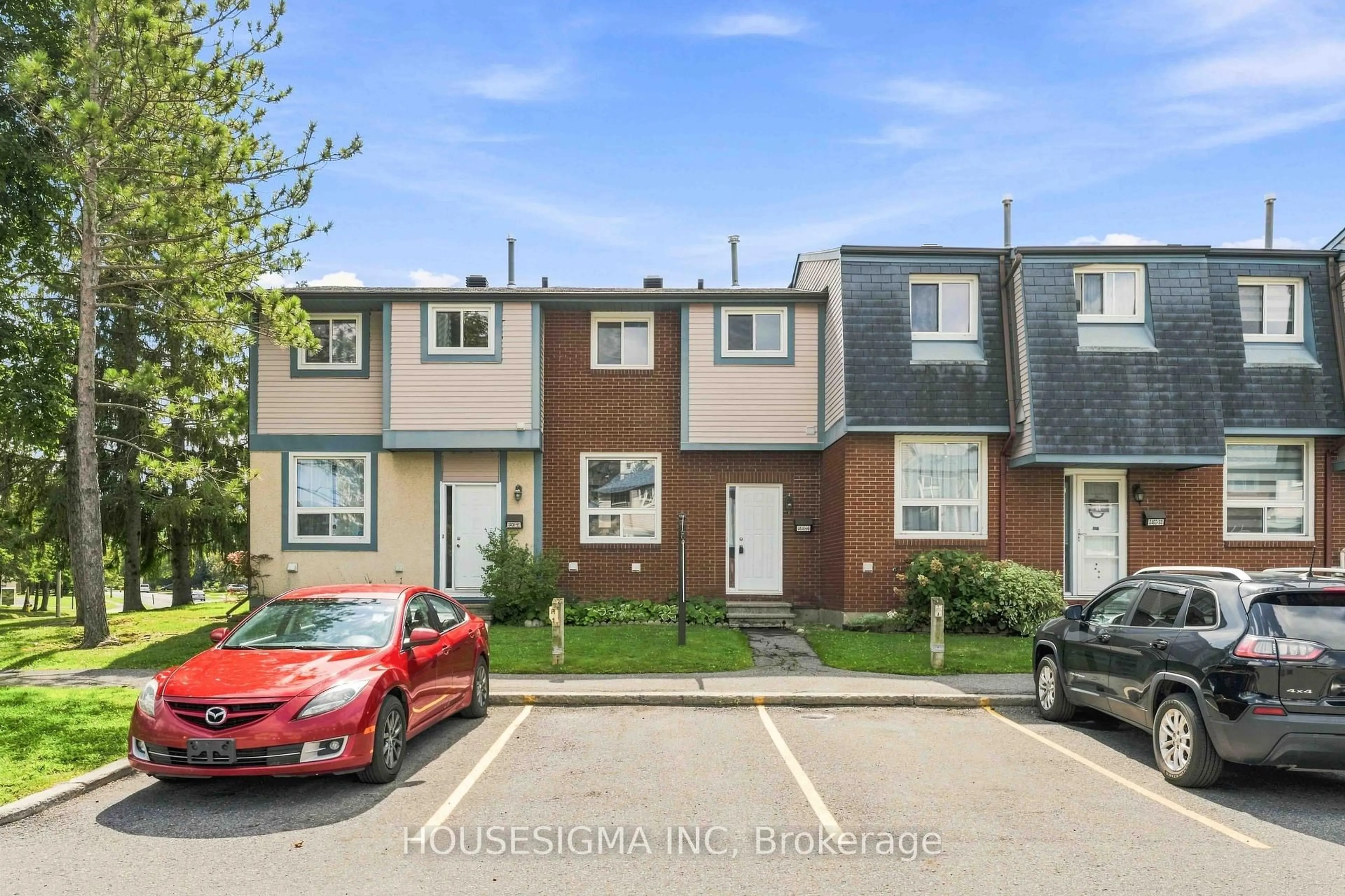 A pic from outside/outdoor area/front of a property/back of a property/a pic from drone, street for 3400 Paul Anka Dr #90, Ottawa Ontario K1V 0C9