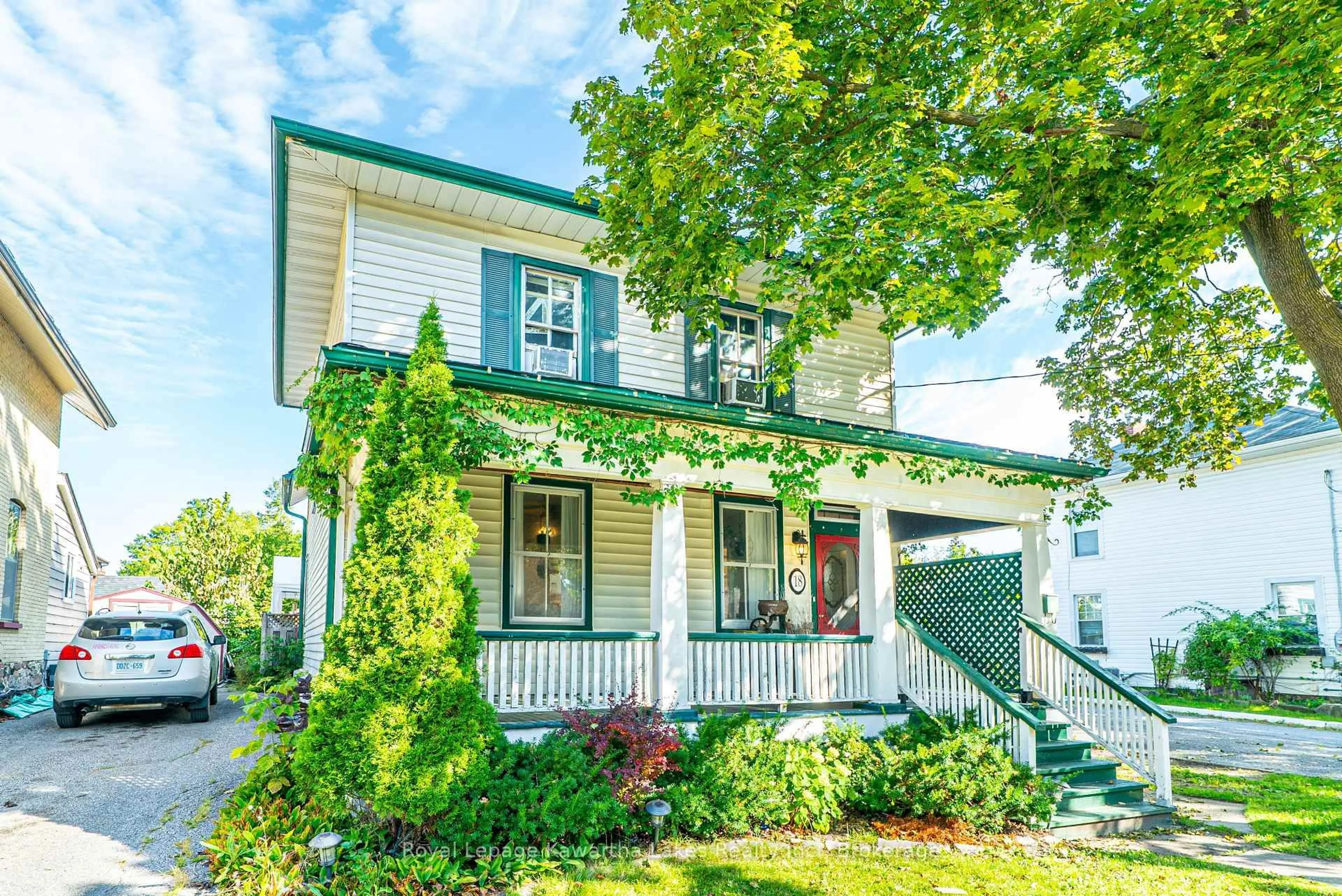 Home with vinyl exterior material, street for 18 Melbourne St, Kawartha Lakes Ontario K9V 2S6
