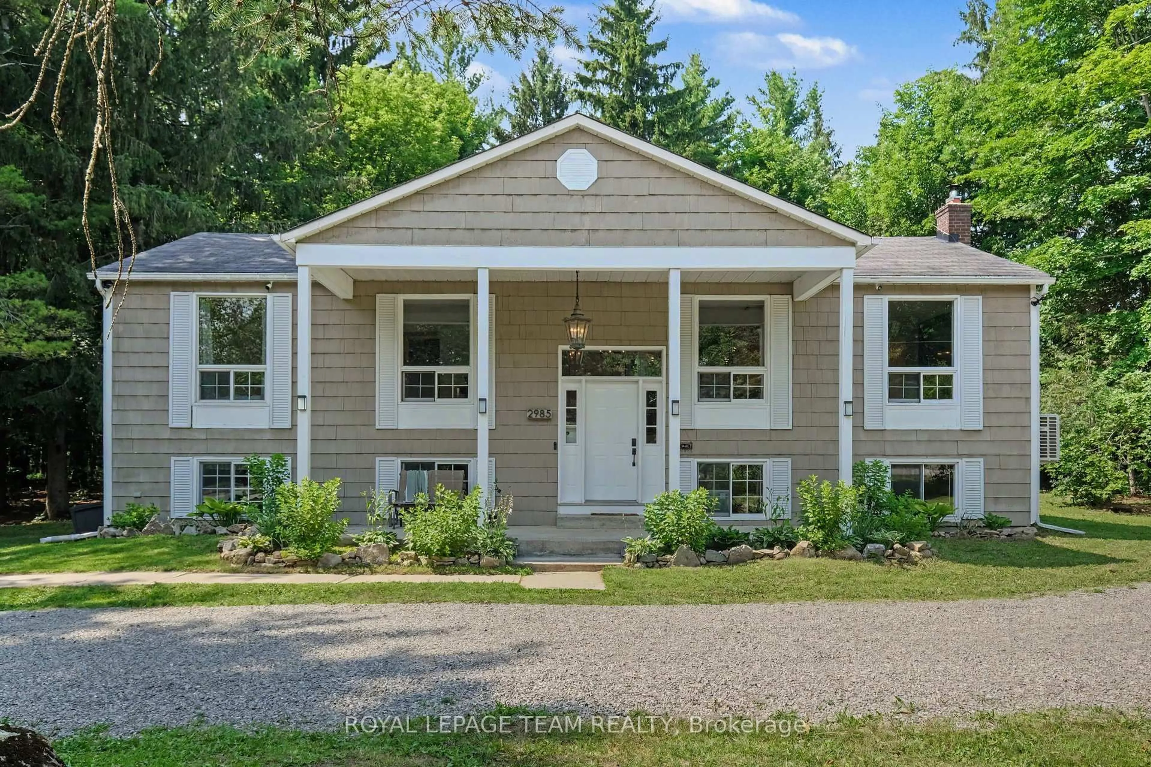 Home with vinyl exterior material, street for 2985 Mcgovern Rd, North Grenville Ontario K0G 1J0
