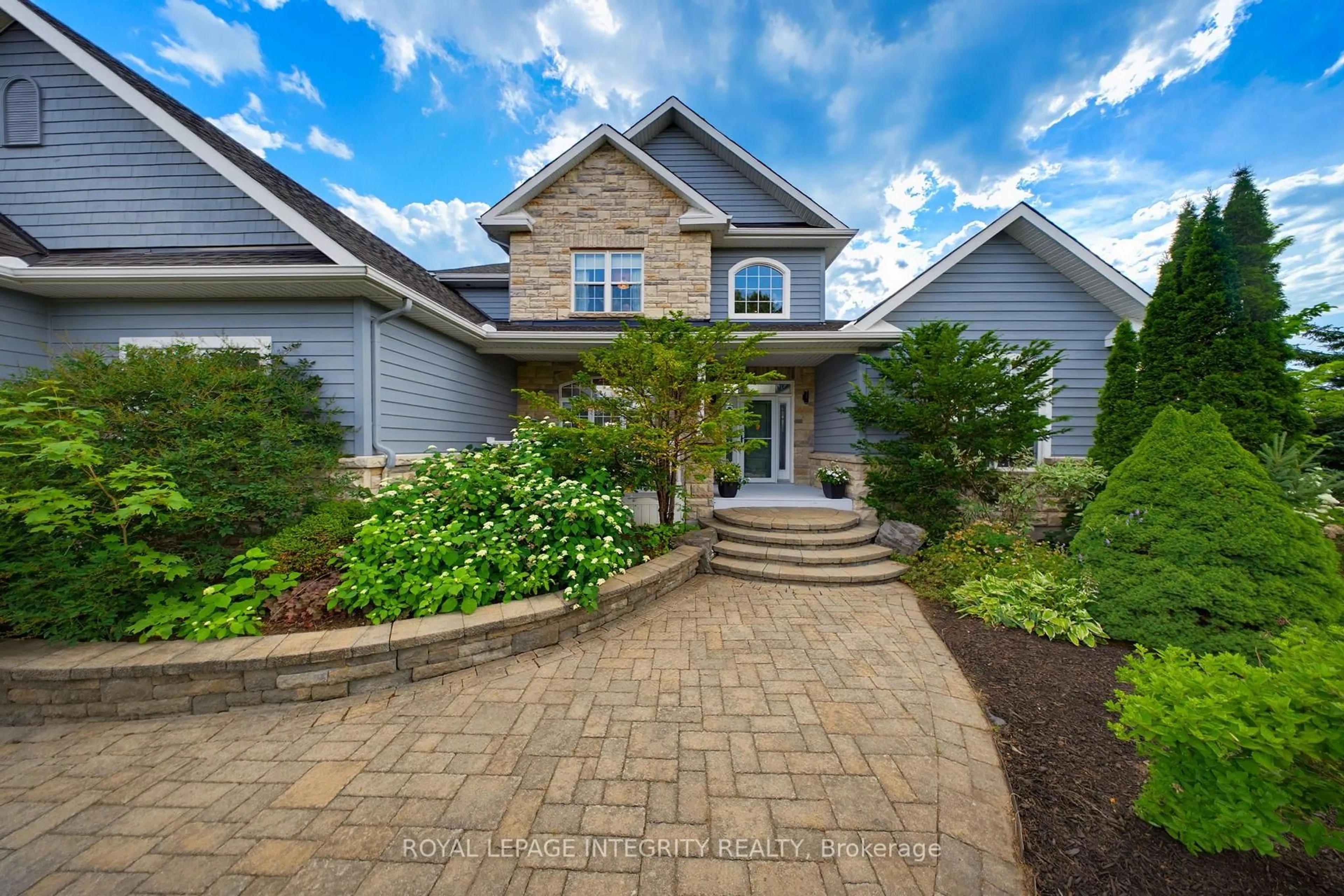 Home with brick exterior material, unknown for 562 Pennycross Lane, Carp Ontario K0A 1L0