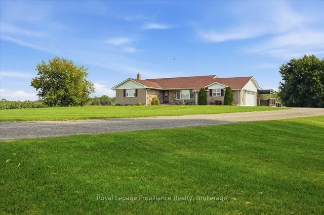 305 Valley Rd, Prince Edward County 5