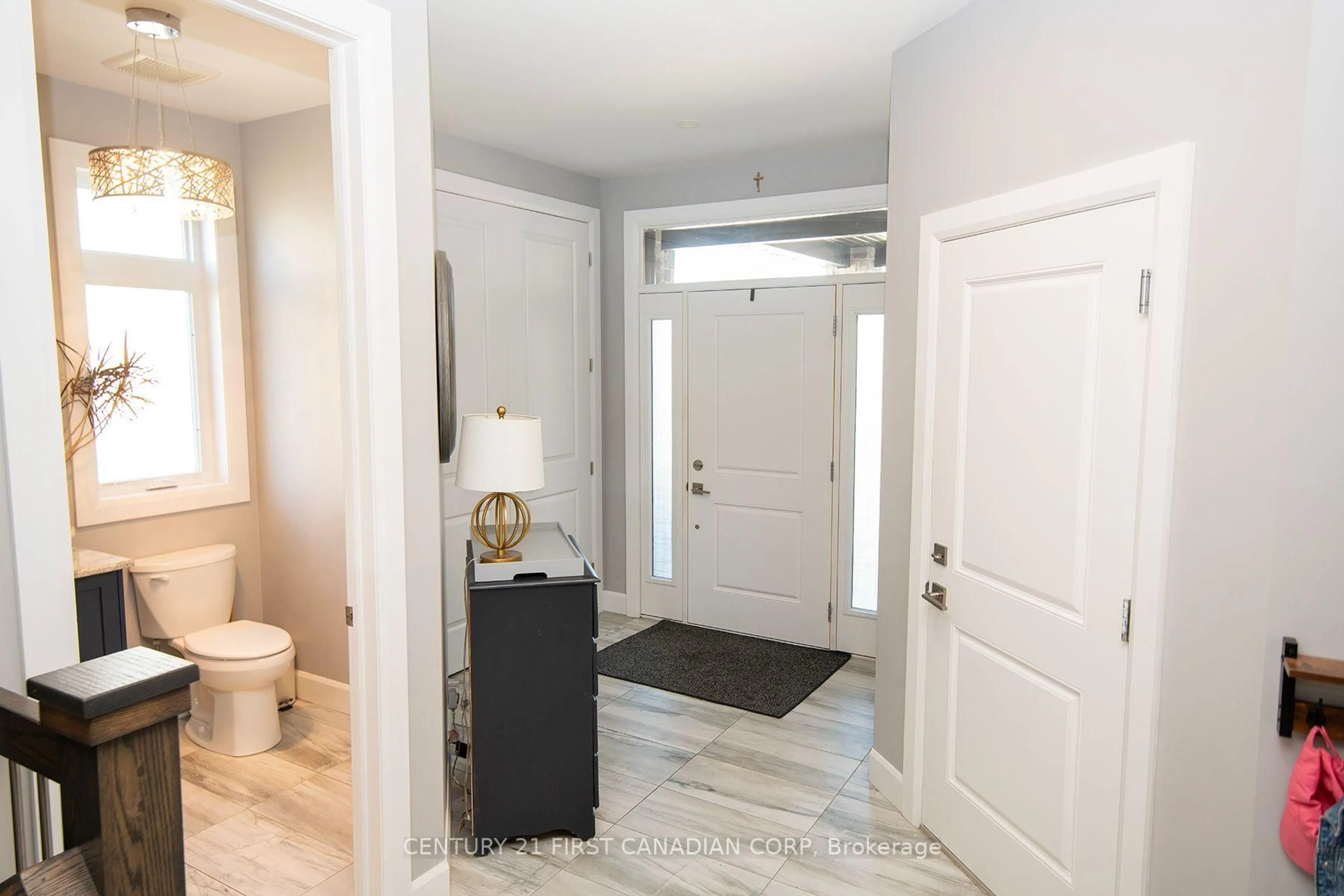 Indoor entryway for 1279 Journey Cross, London North Ontario N6G 0Y3