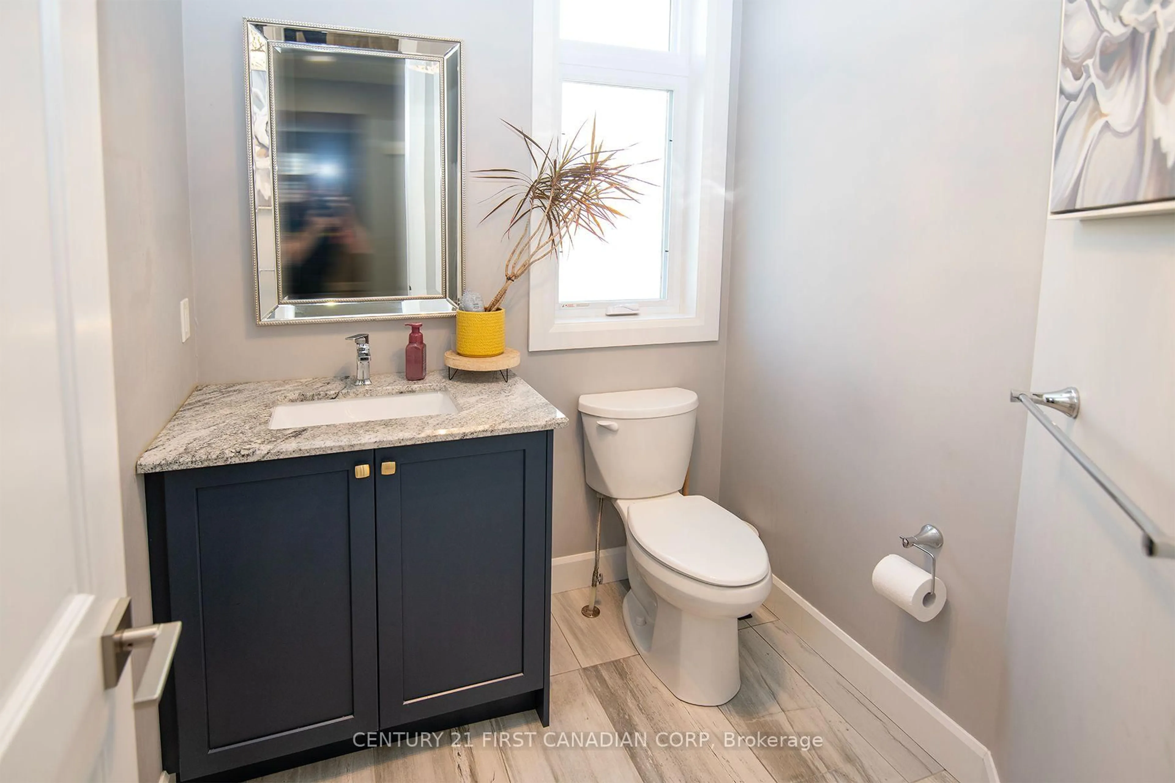 Contemporary bathroom, ceramic/tile floor for 1279 Journey Cross, London North Ontario N6G 0Y3