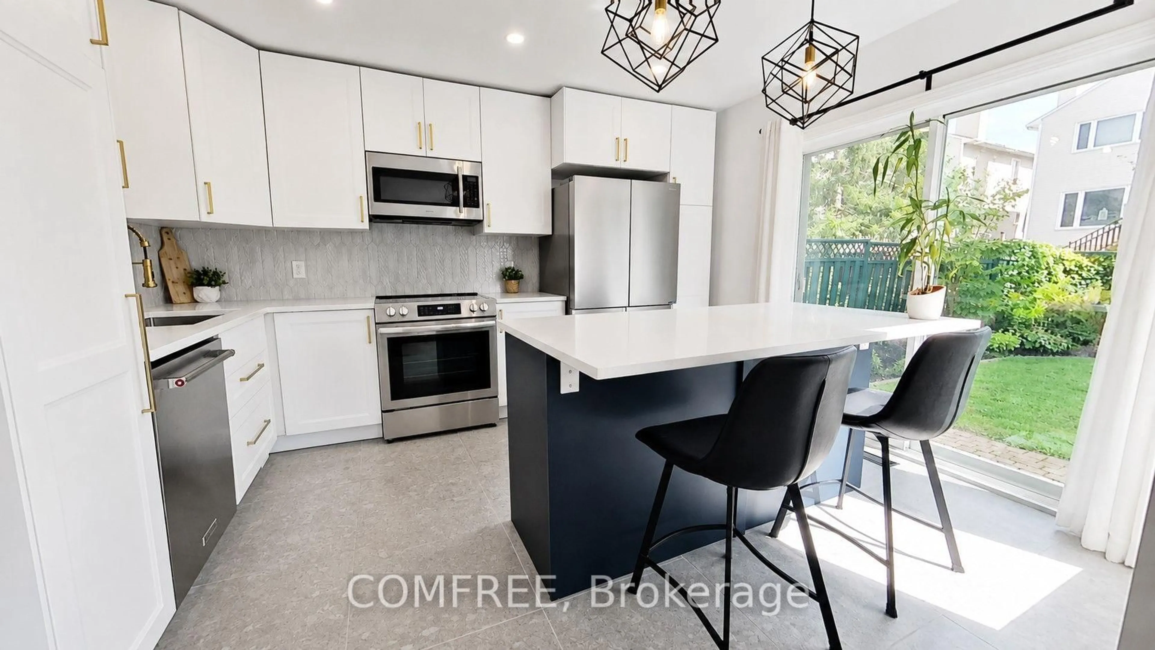 Open concept kitchen, ceramic/tile floor for 1302 Parc Du Village St, Orleans Ontario K1C 7B1