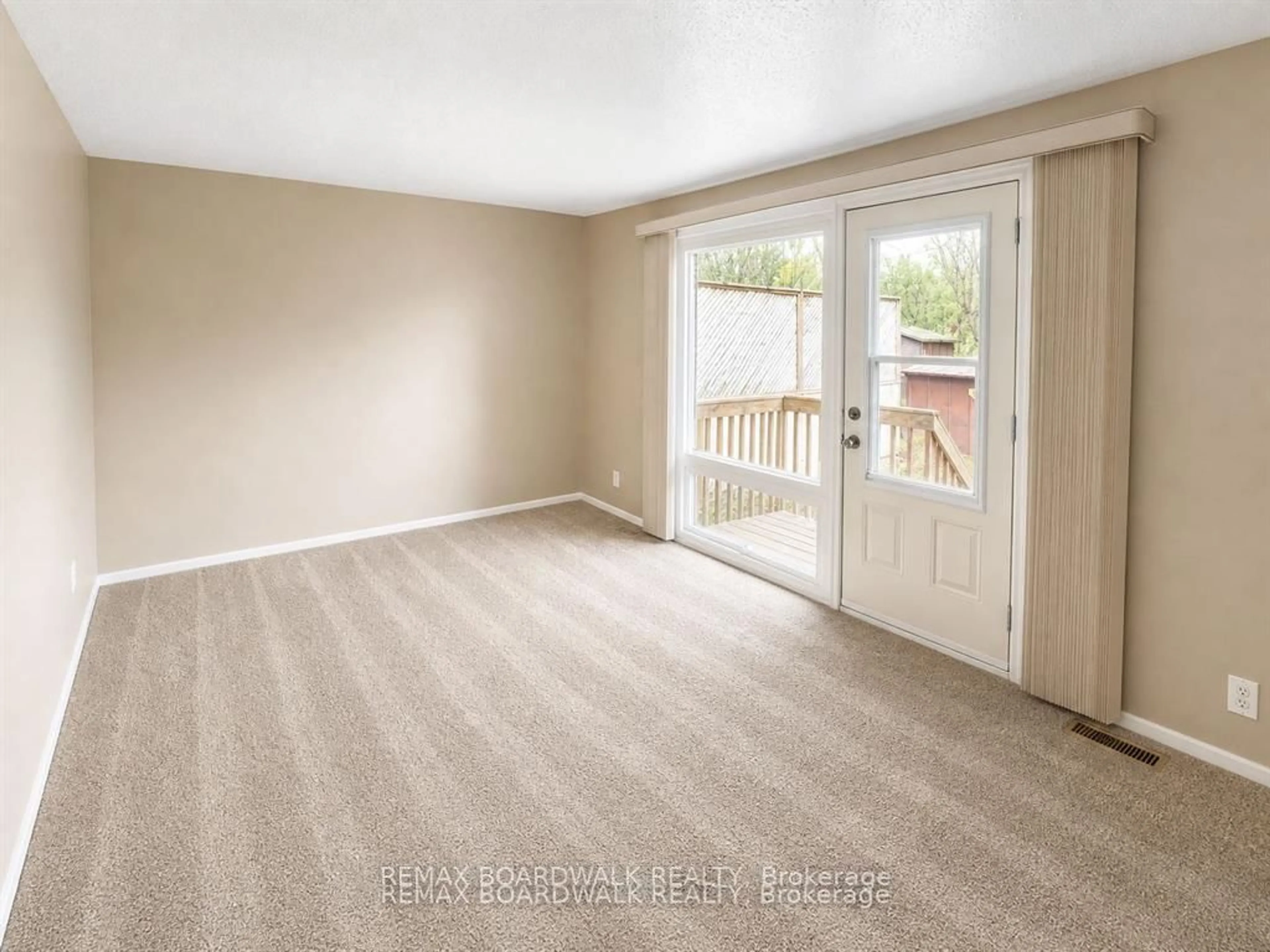 A pic of a room for 53J Sumac St, Ottawa Ontario K1J 7T7