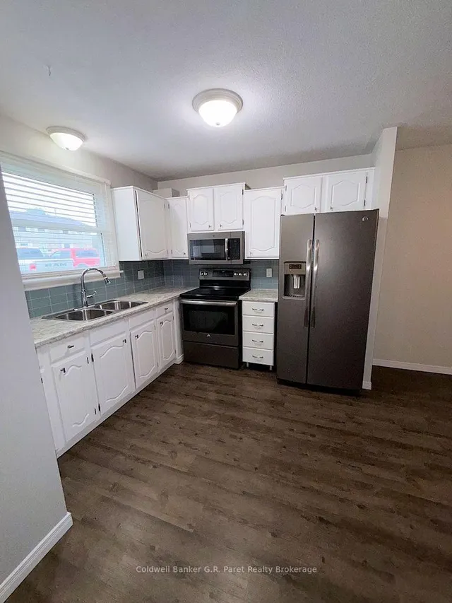 150 Concession St #3, Tillsonburg 3