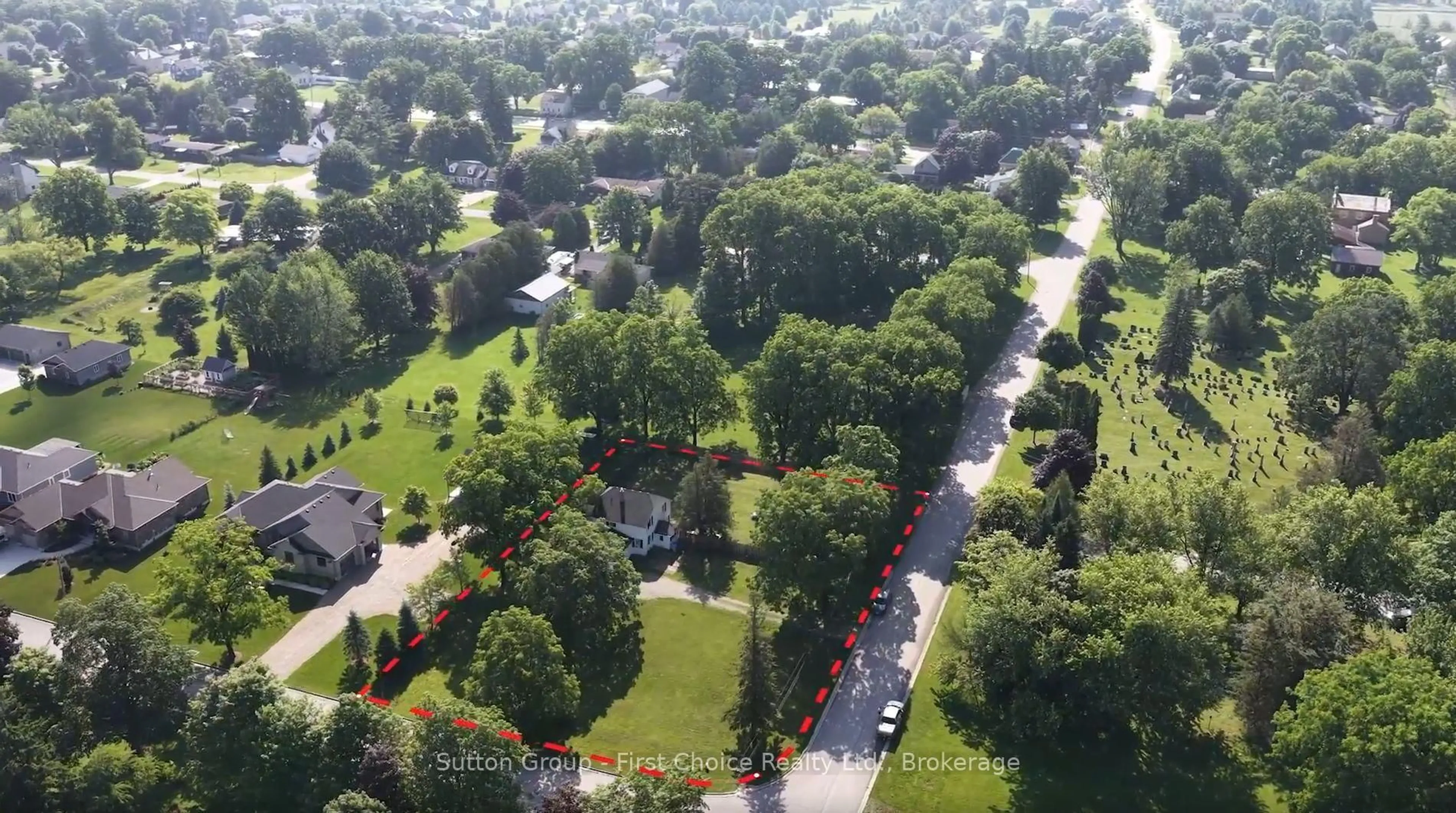 A pic from outside/outdoor area/front of a property/back of a property/a pic from drone, street for 33 Bayfield St, Huron East Ontario N0K 1G0