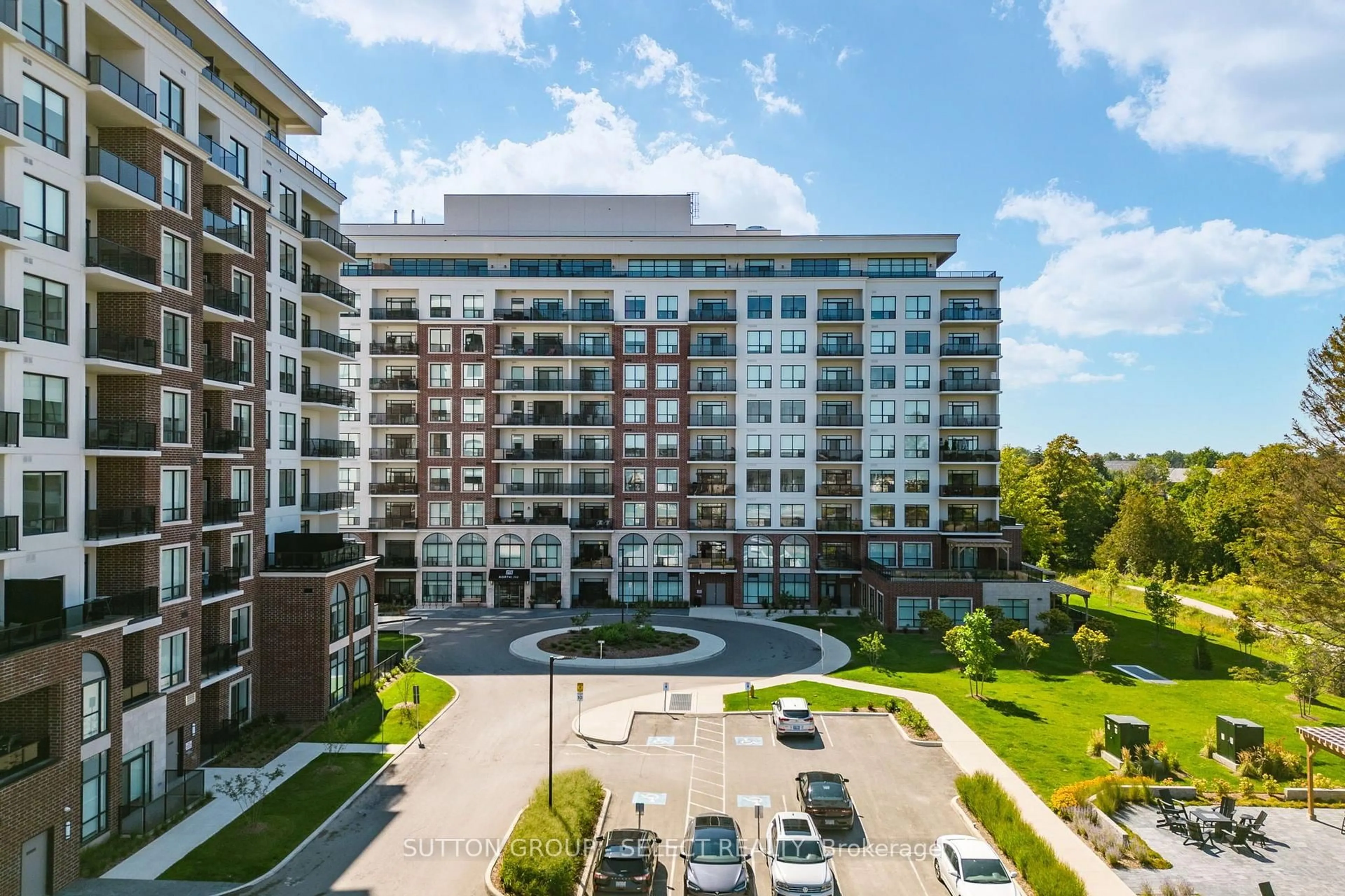 A pic from outside/outdoor area/front of a property/back of a property/a pic from drone, building for 460 Callaway Rd #212, London North Ontario N6G 0Z2