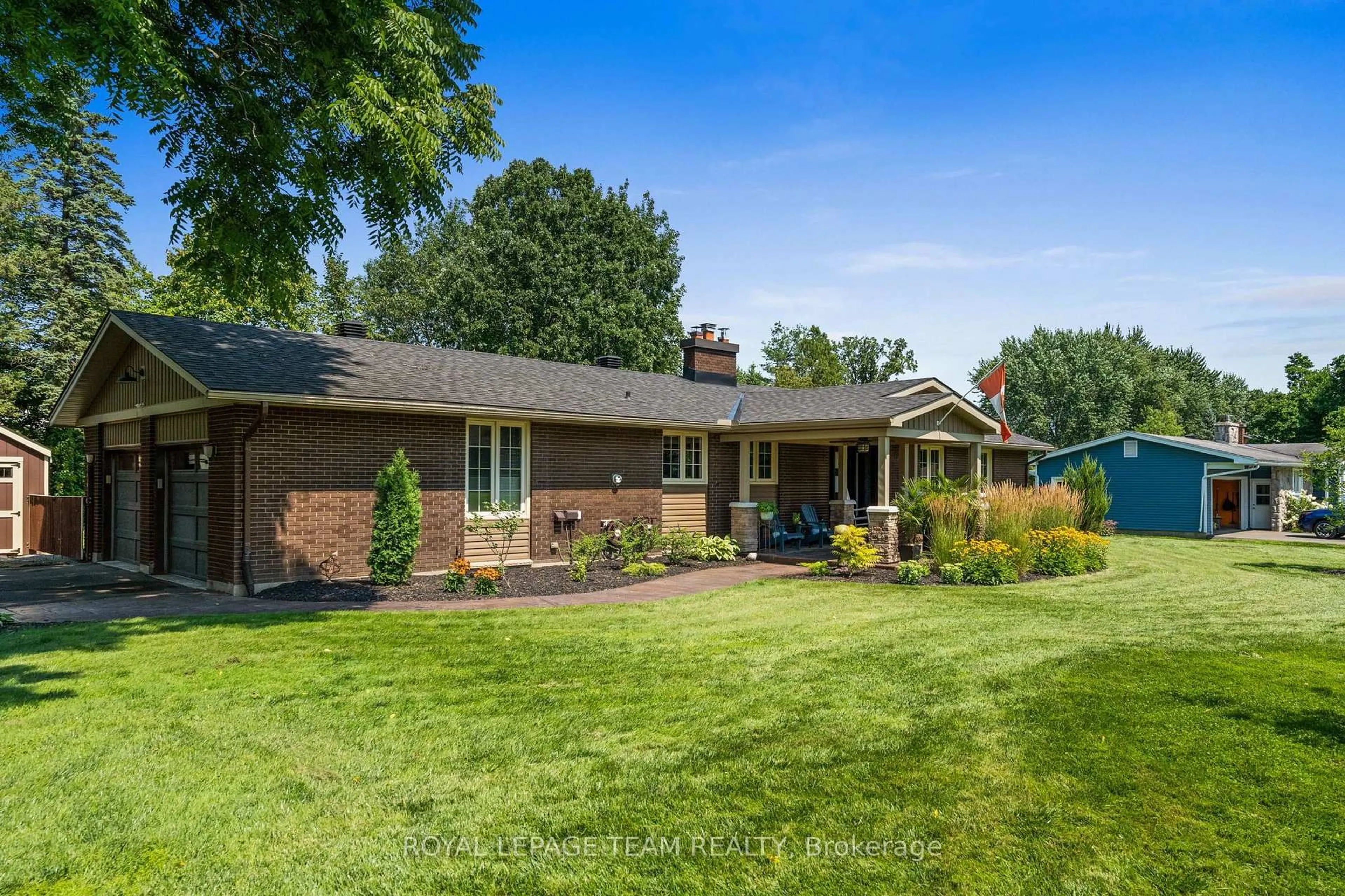 Home with brick exterior material, street for 1279 Fairway Dr, Manotick Ontario K4M 1B3
