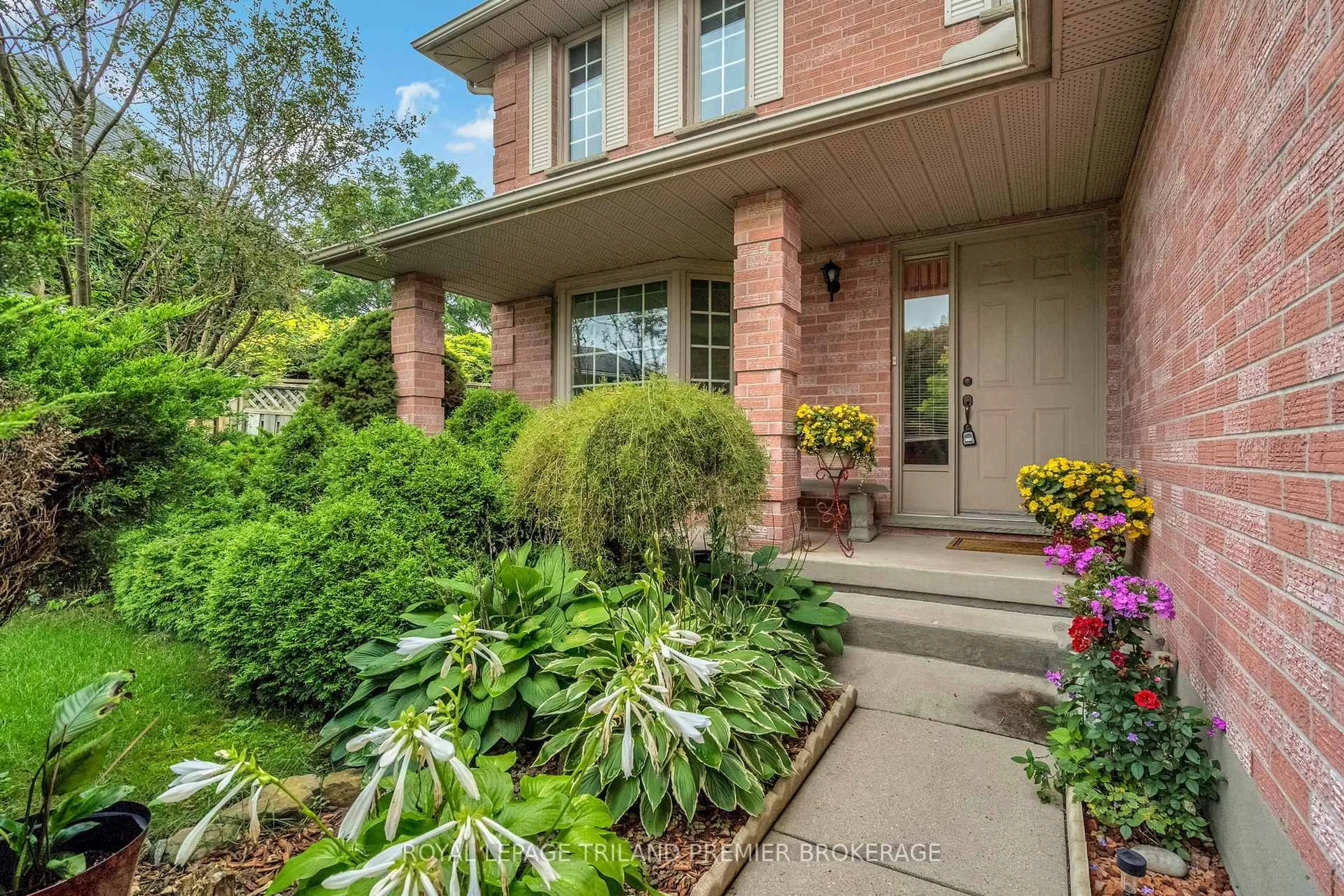 Home with brick exterior material, street for 74 Napoleon Dr, London East Ontario N5V 4A9