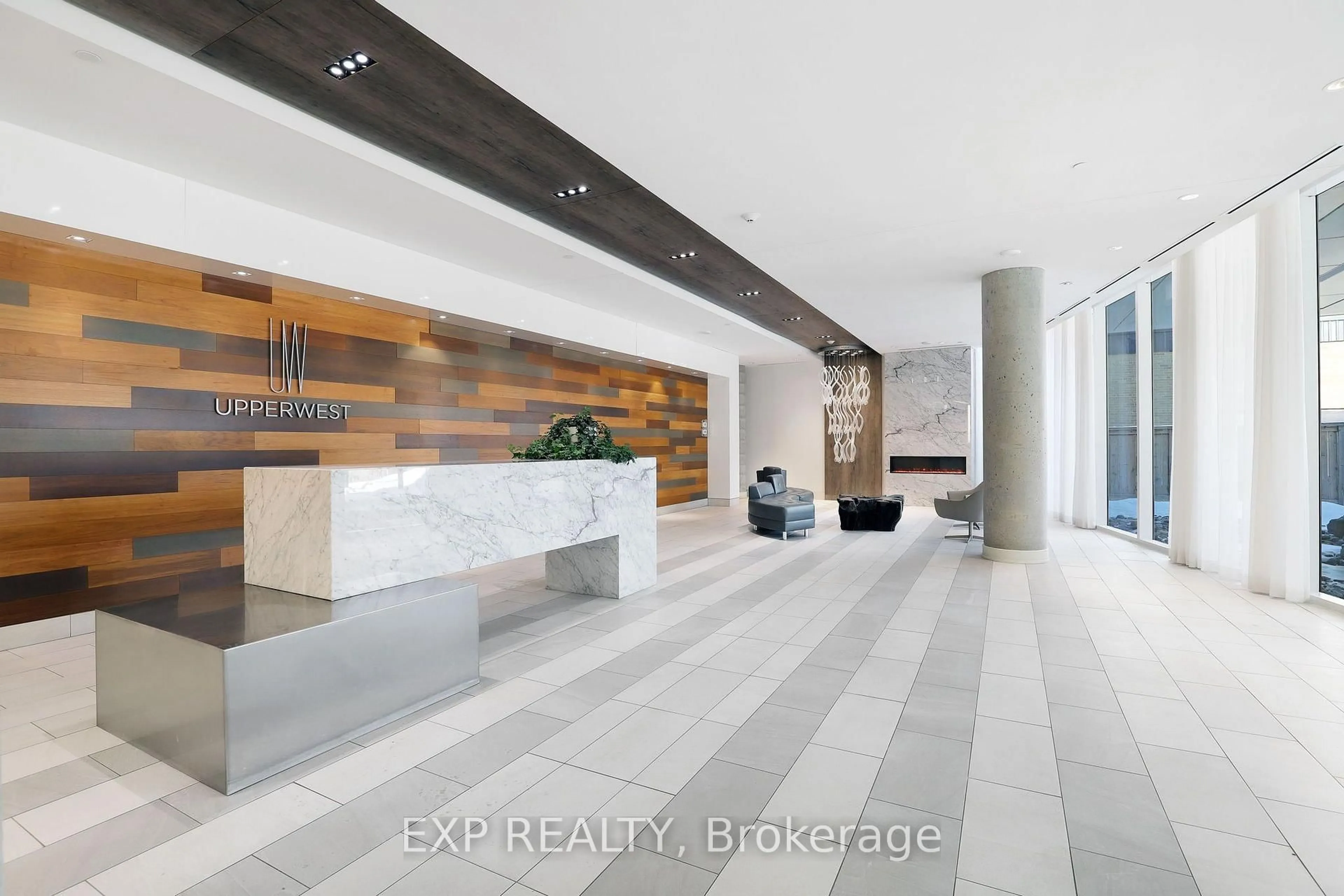 Lobby for 485 Richmond Rd, Ottawa Ontario K2A 3W9