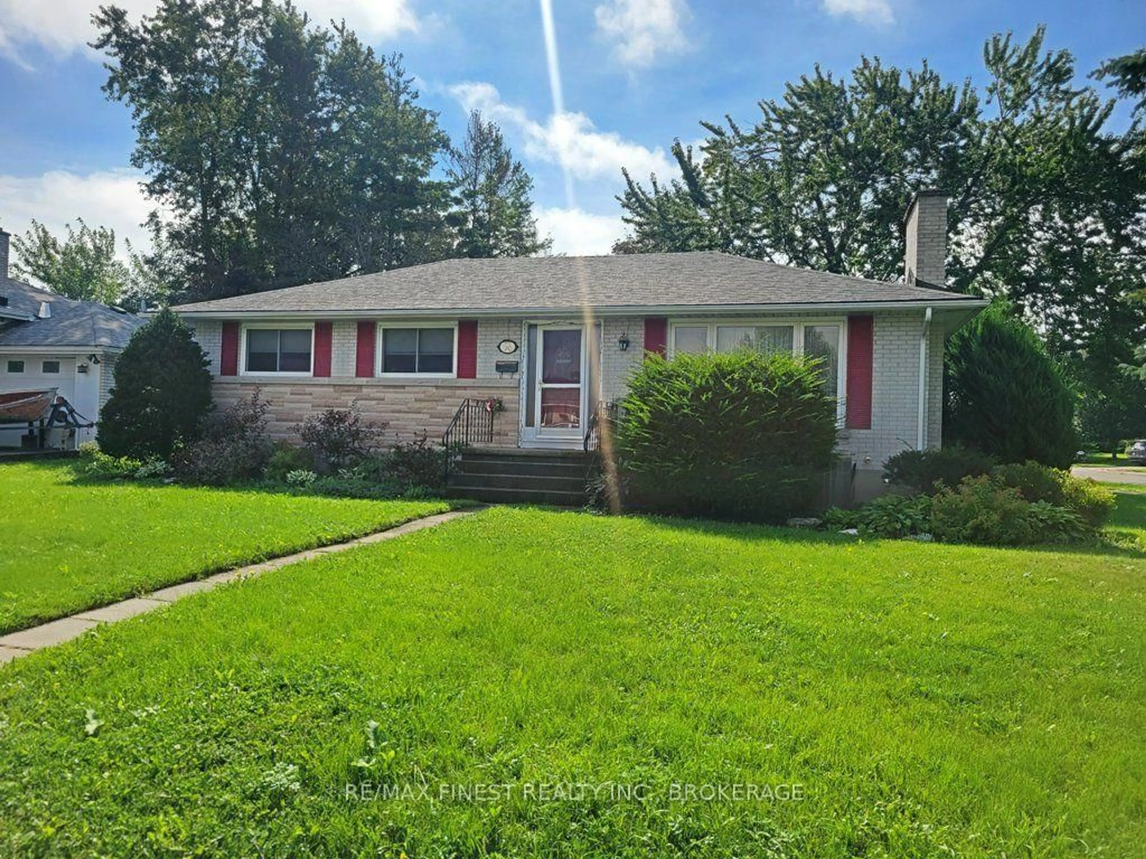 Home with vinyl exterior material, street for 58 Princeton Pl, Loyalist Ontario K7N 1E6