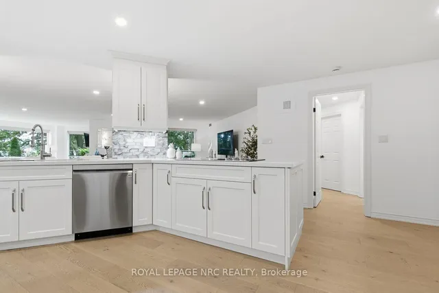 701 Geneva St #2206, St. Catharines 3