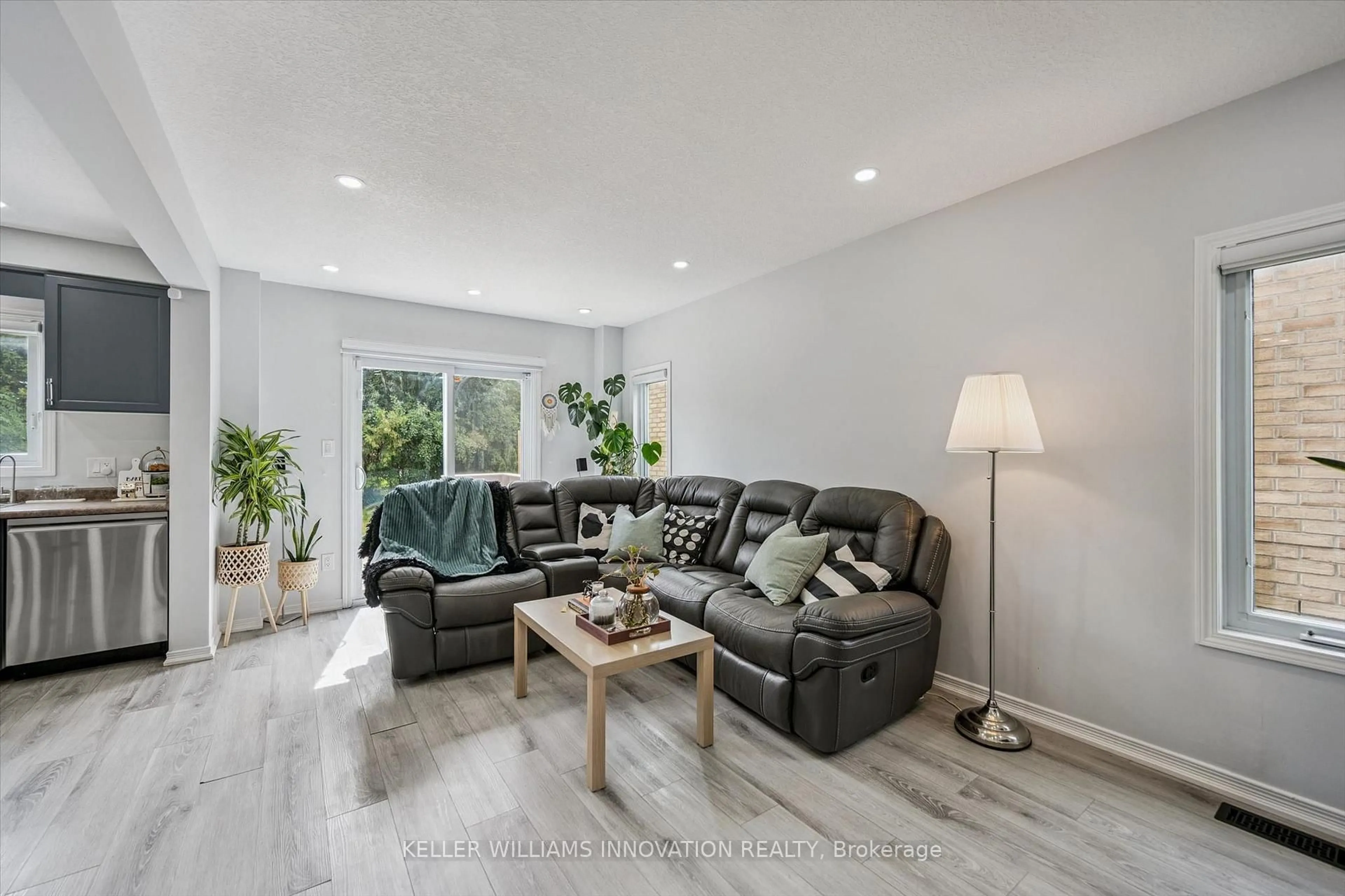 Living room with furniture, unknown for 81 Windale Cres, Kitchener Ontario N2E 3H4