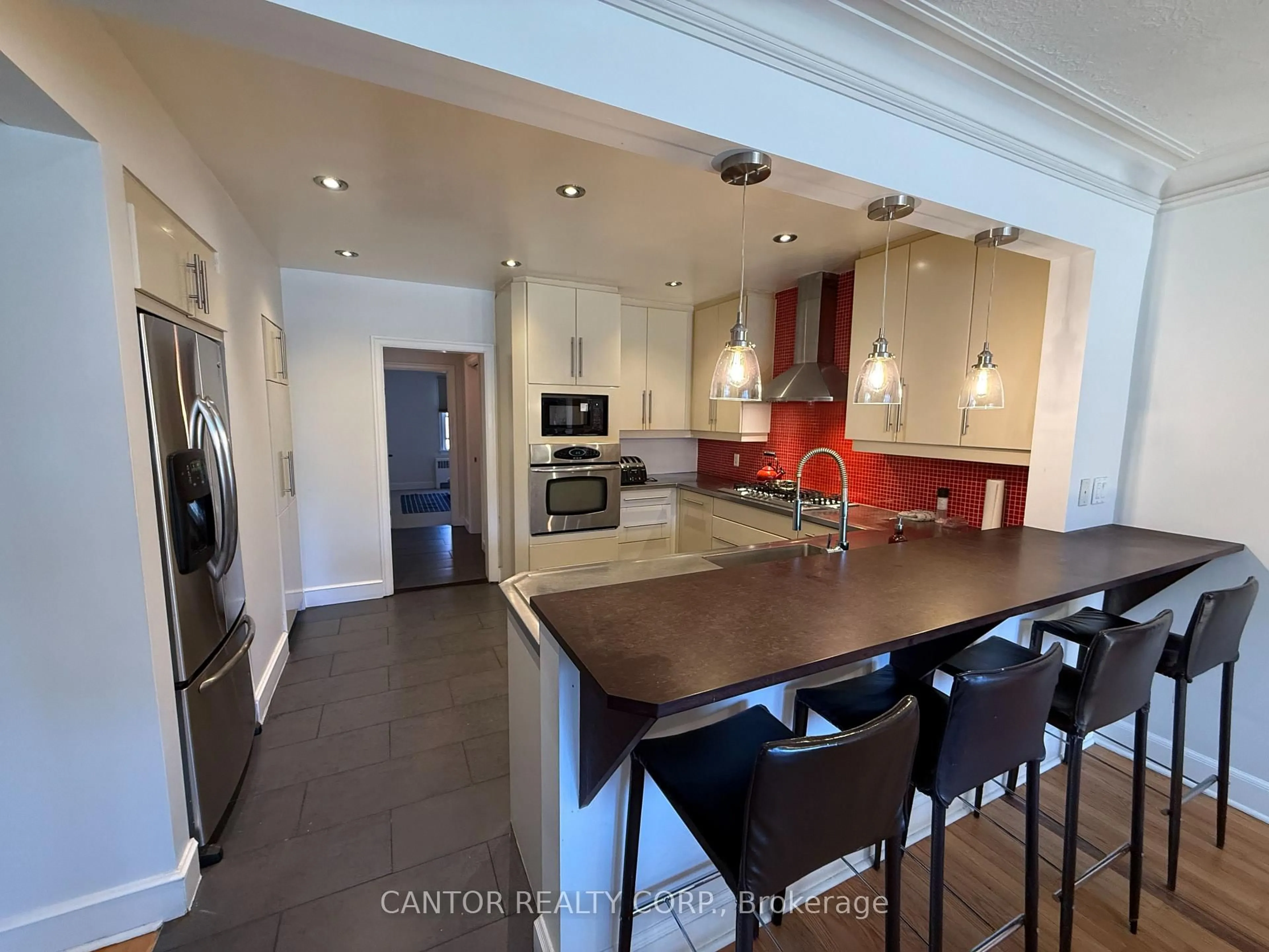 Open concept kitchen, unknown for 430 Parkdale Ave, Ottawa Ontario K1Y 1H1