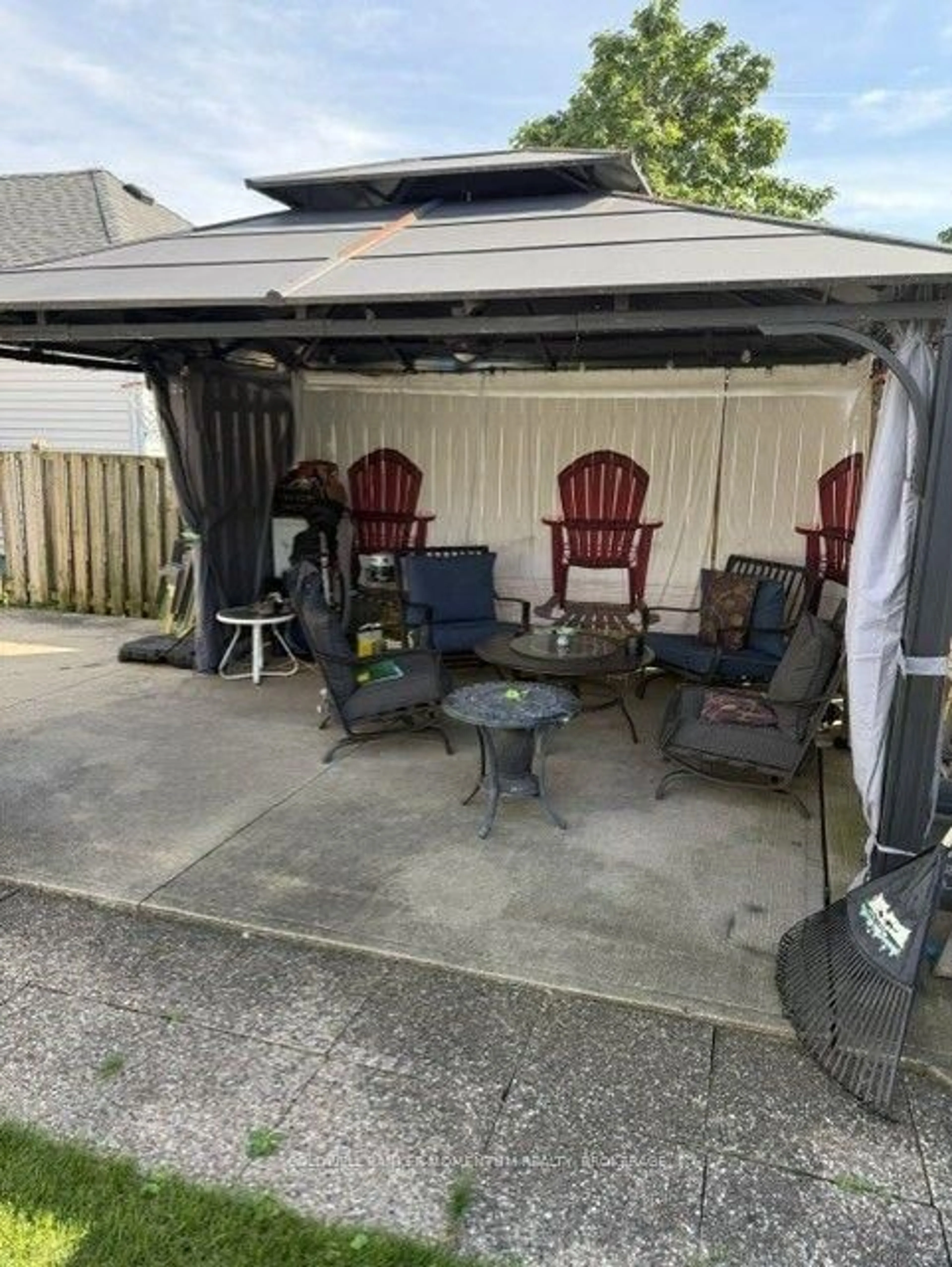Patio, street for 51 Martin St, Thorold Ontario L2V 3X3