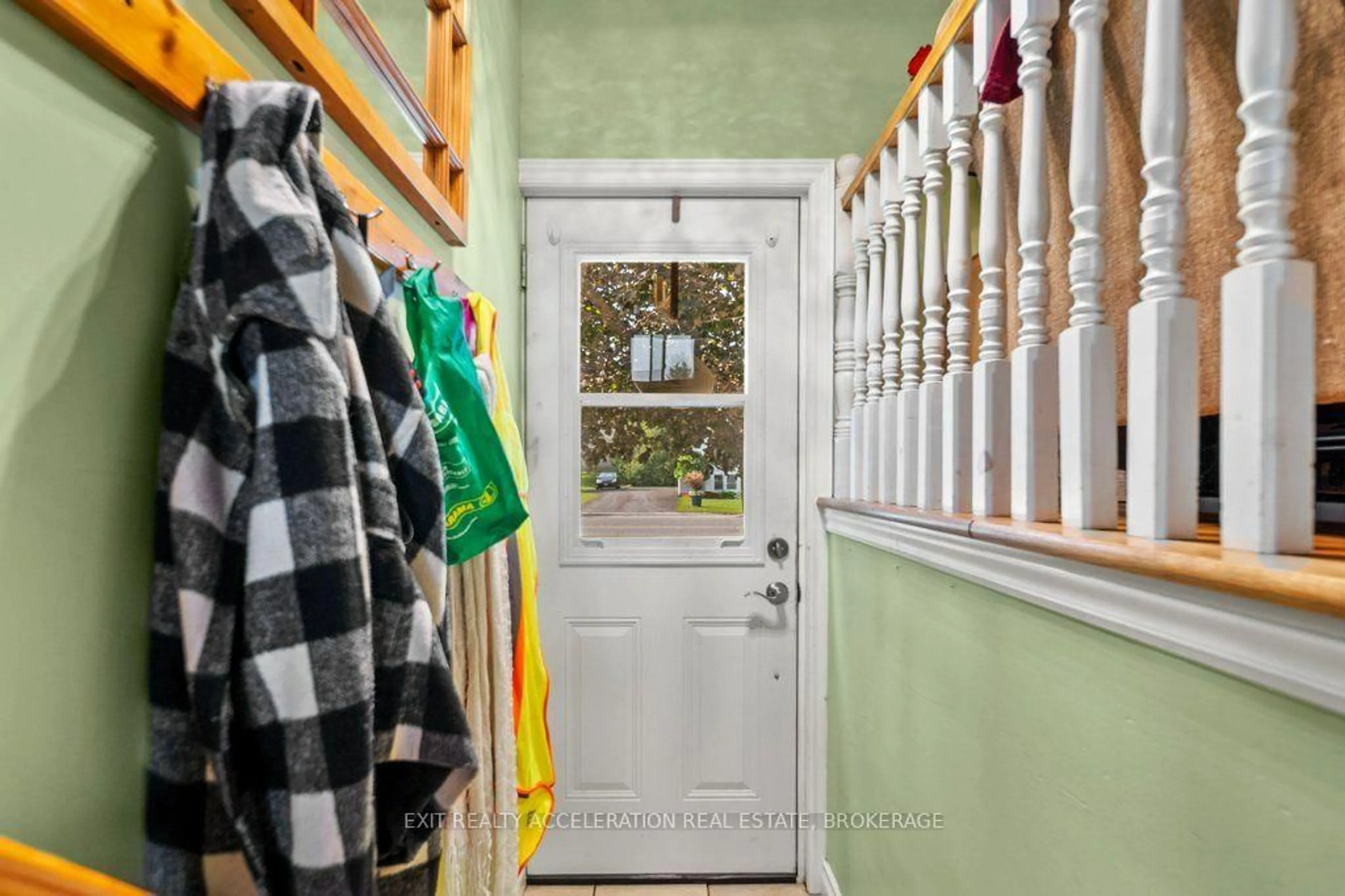 Unknown for 231 Camden Rd, Greater Napanee Ontario K7R 1E5