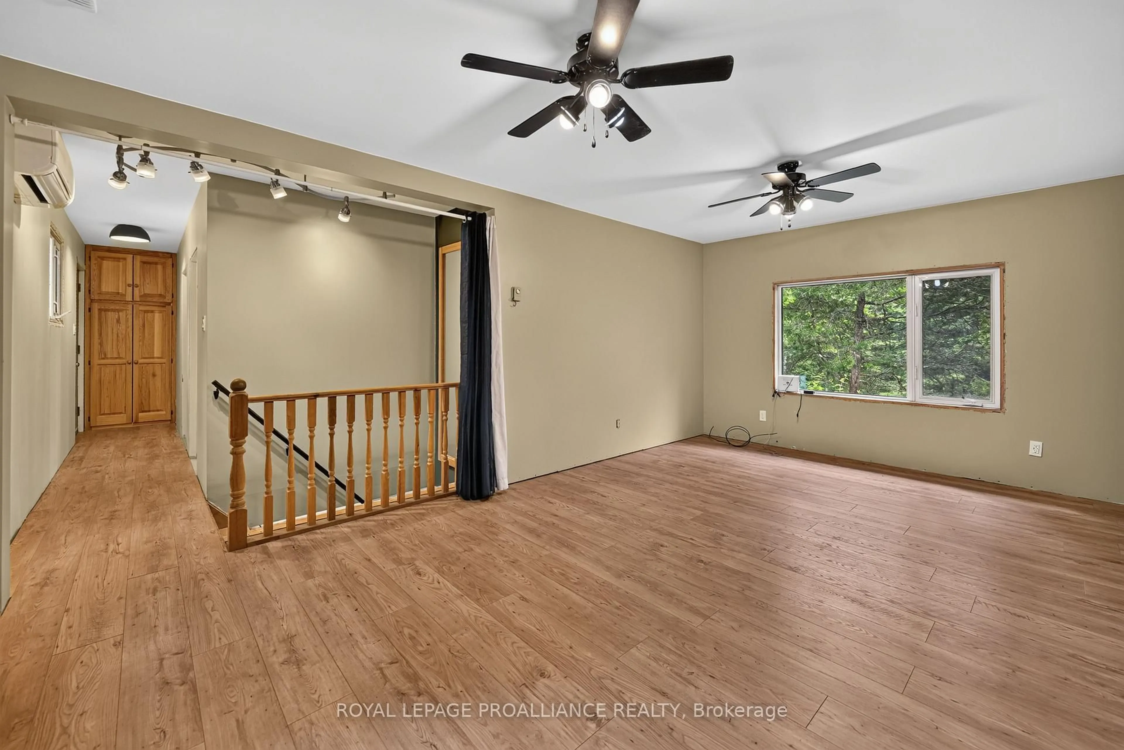 A pic of a room for 100 Coons Rd, Rideau Lakes Ontario K0G 1E0