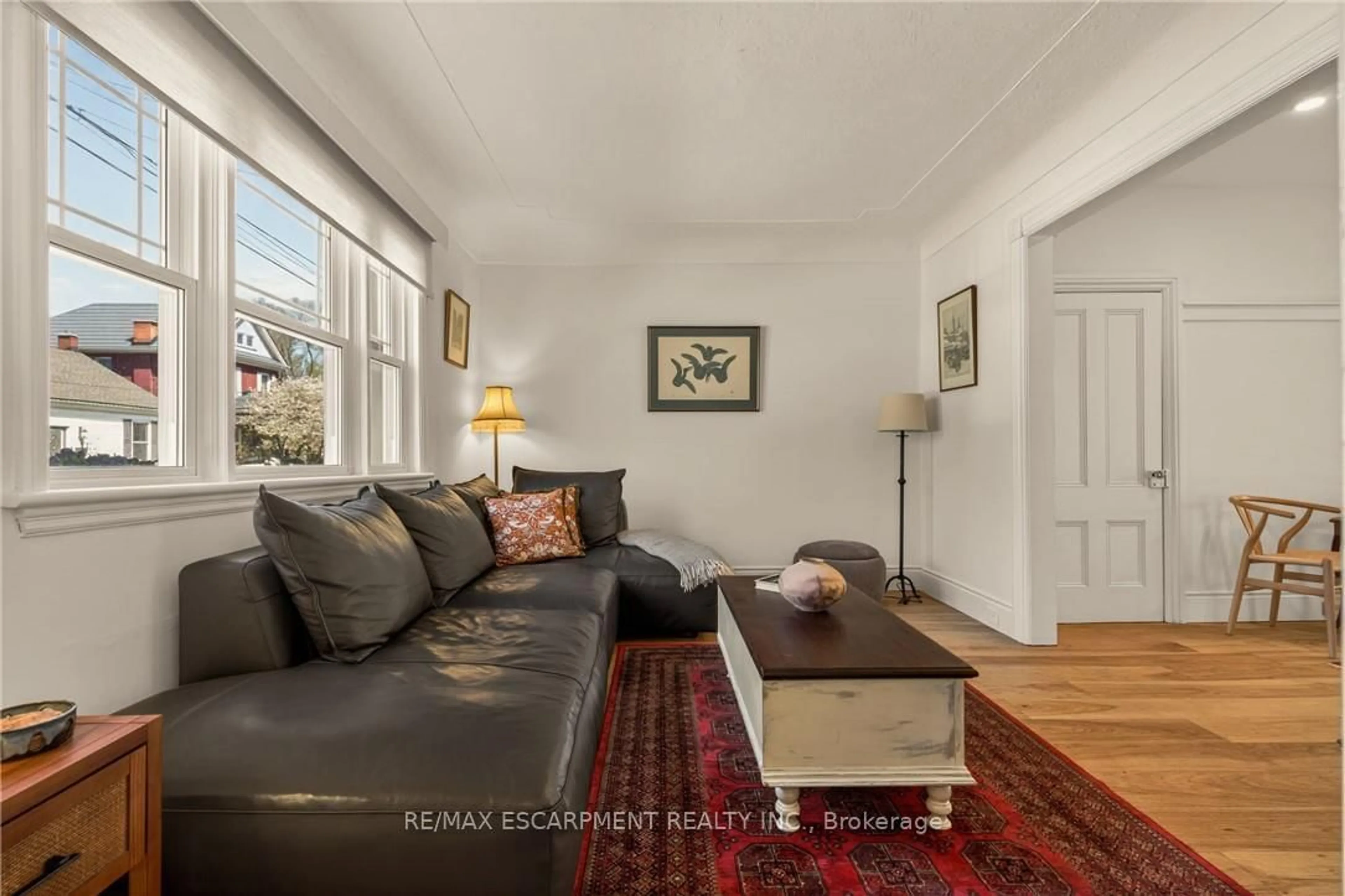 Living room with furniture, unknown for 32 Magill St, Hamilton Ontario L8R 2Y5