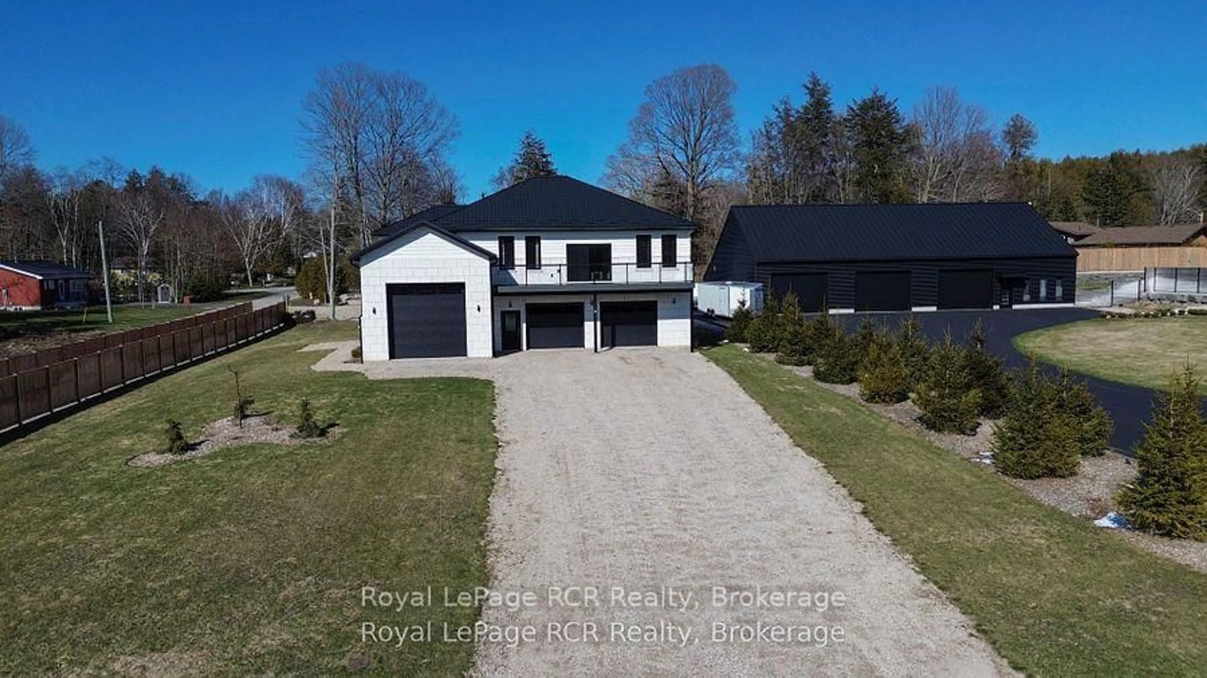 A pic from outside/outdoor area/front of a property/back of a property/a pic from drone, street for 9 Sunset Pl, Huron-Kinloss Ontario N0G 2R0