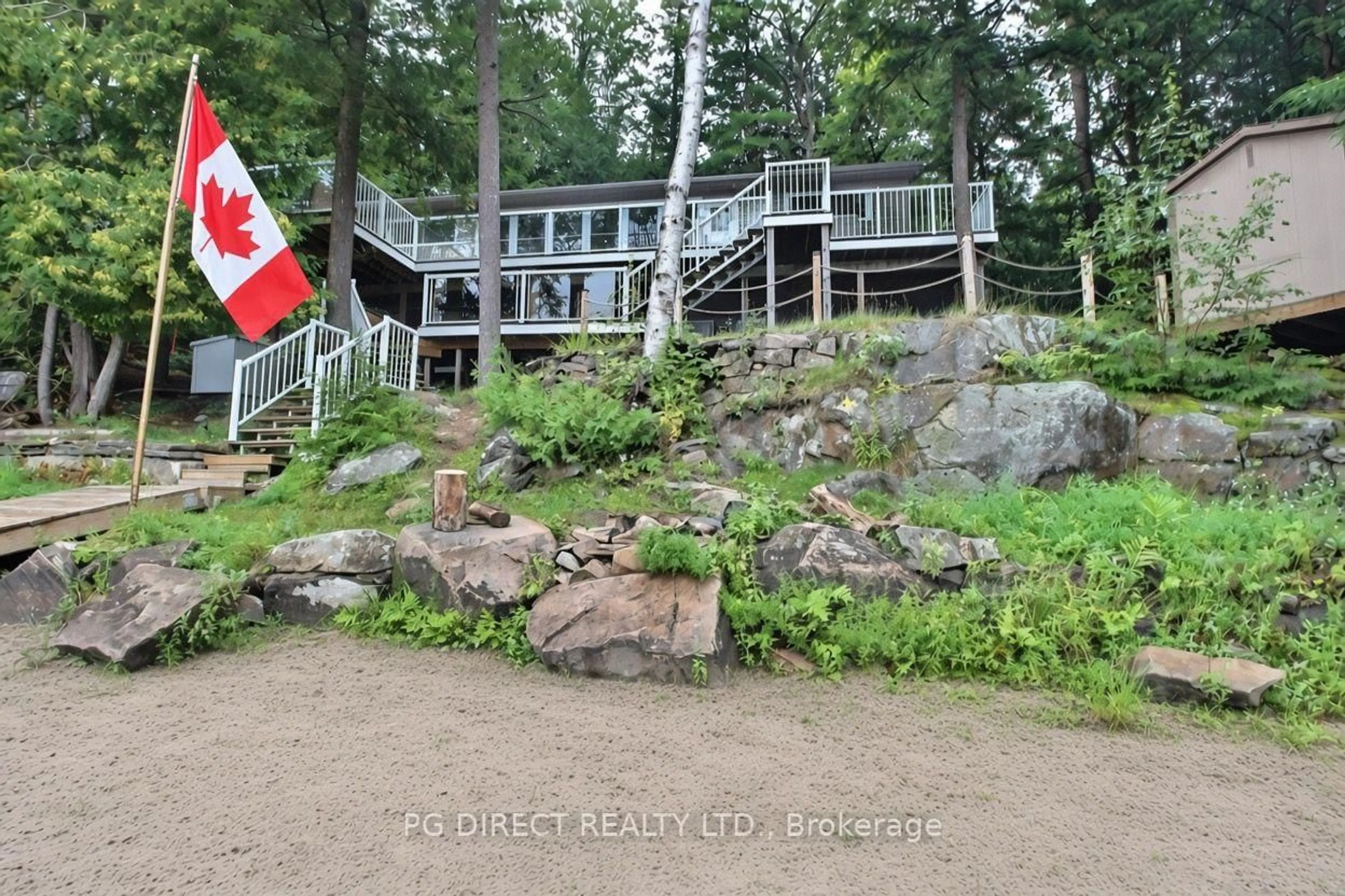 A pic from outside/outdoor area/front of a property/back of a property/a pic from drone, water/lake/river/ocean view for 164 Iroquois Rd, Georgian Bay Ontario L0K 1S0