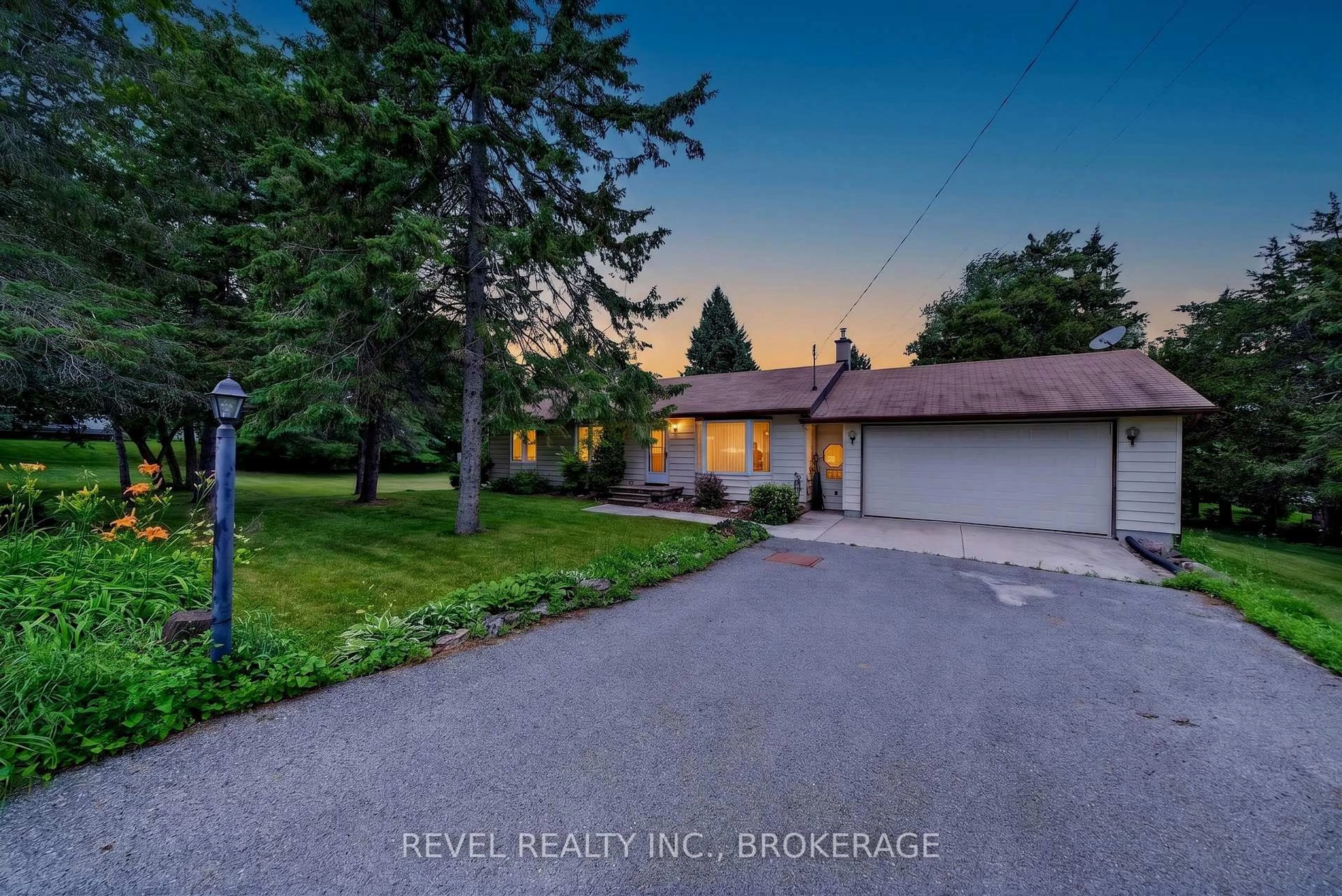 A pic from outside/outdoor area/front of a property/back of a property/a pic from drone, street for 4453 Latimer Rd, Inverary Ontario K0H 1X0