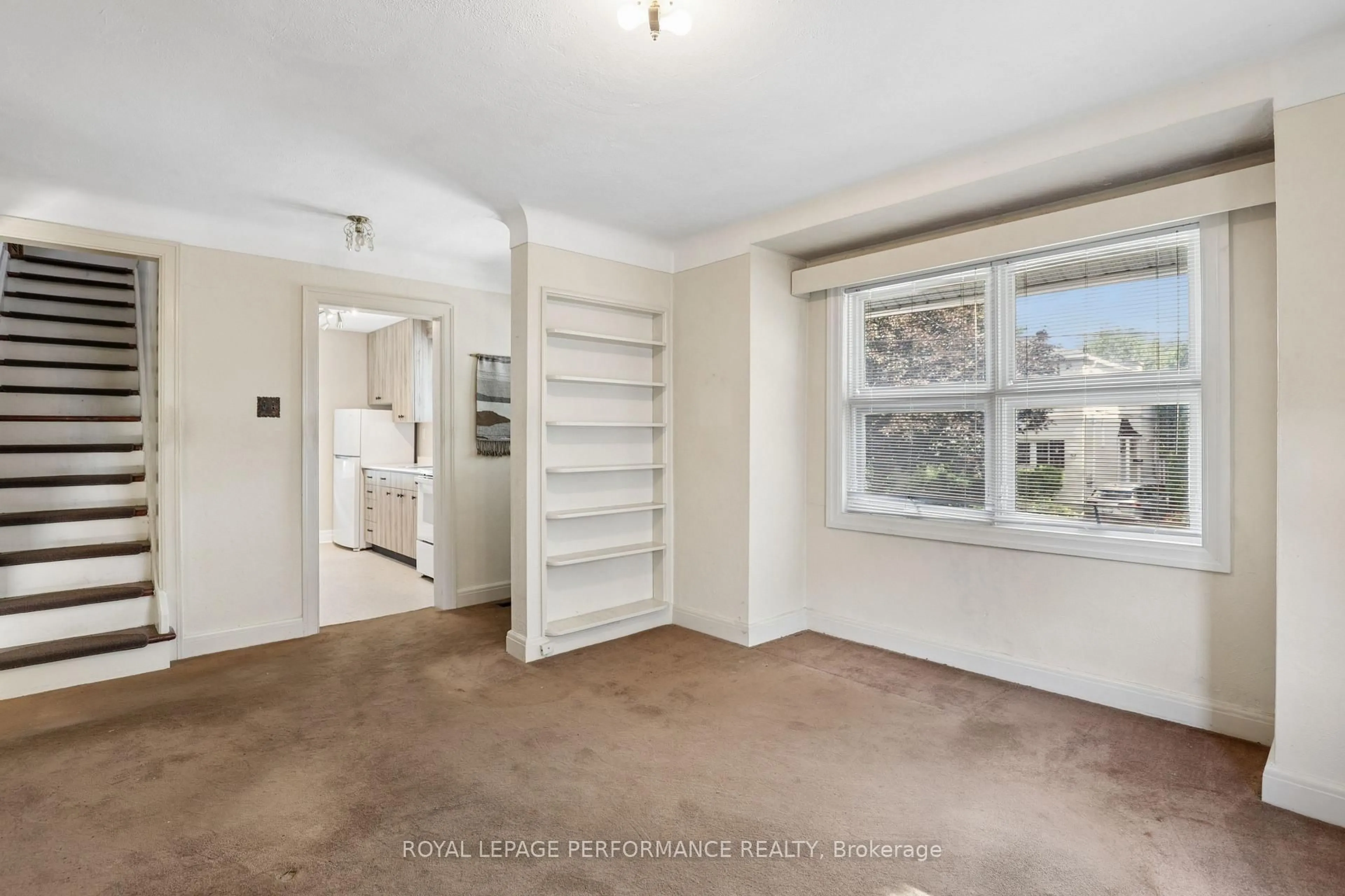 A pic of a room for 85 Noel St, Ottawa Ontario K1M 2A4