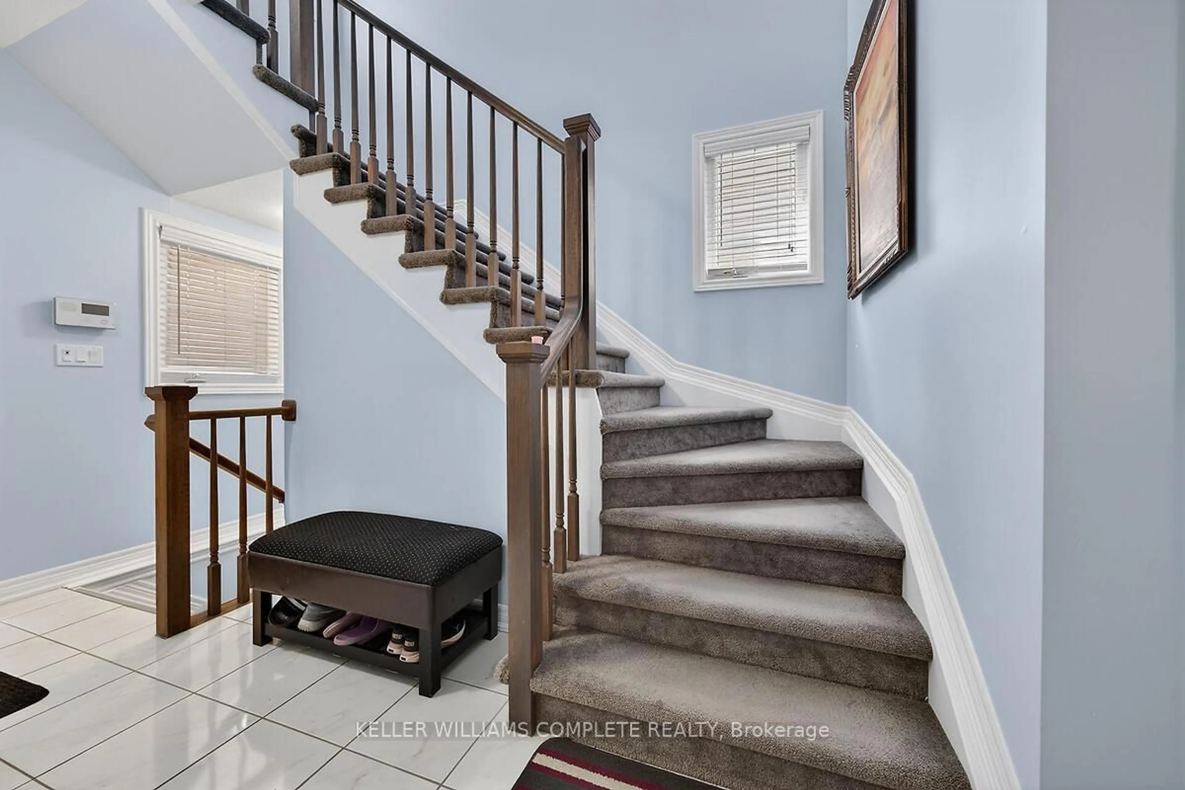 Stairs for 7773 CLENDENNING St, Niagara Falls Ontario L2G 0H2