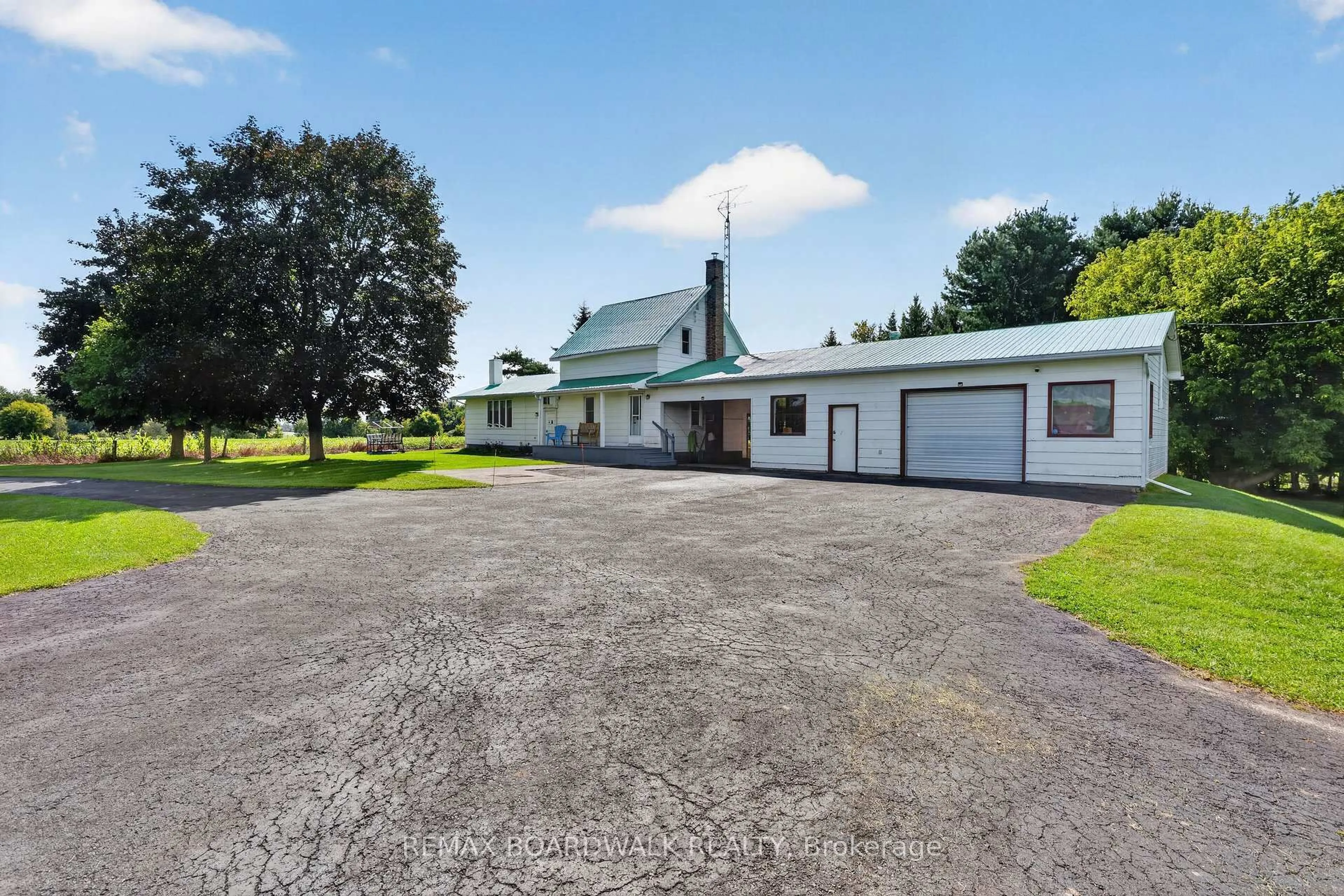 A pic from outside/outdoor area/front of a property/back of a property/a pic from drone, building for 2450 Tolmies Corners Rd, North Stormont Ontario K0C 1W0