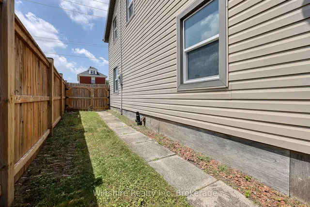 52 Bidwell St, Tillsonburg 5