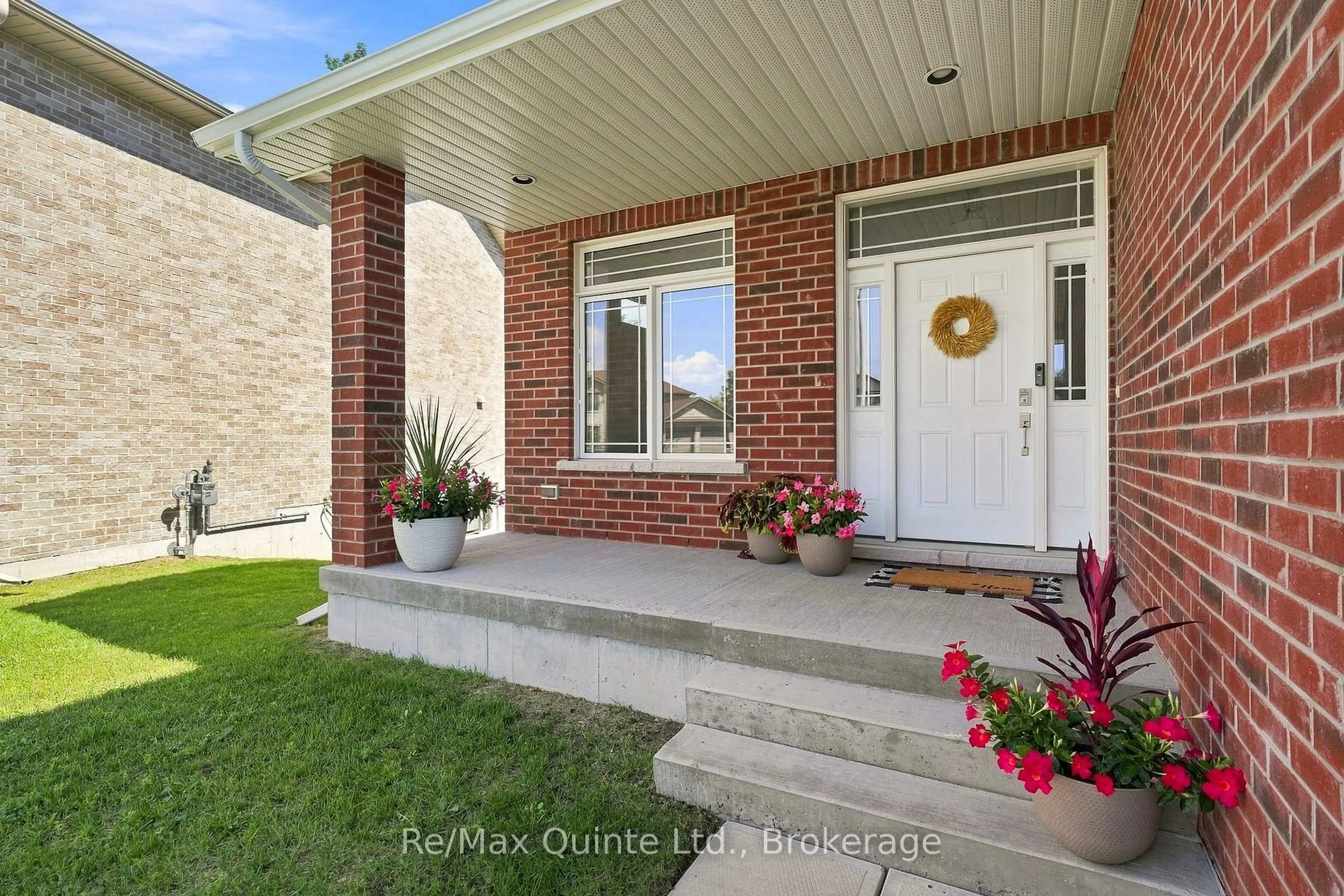 Home with brick exterior material, street for 54 Lanark Dr, Belleville Ontario K8N 0G7