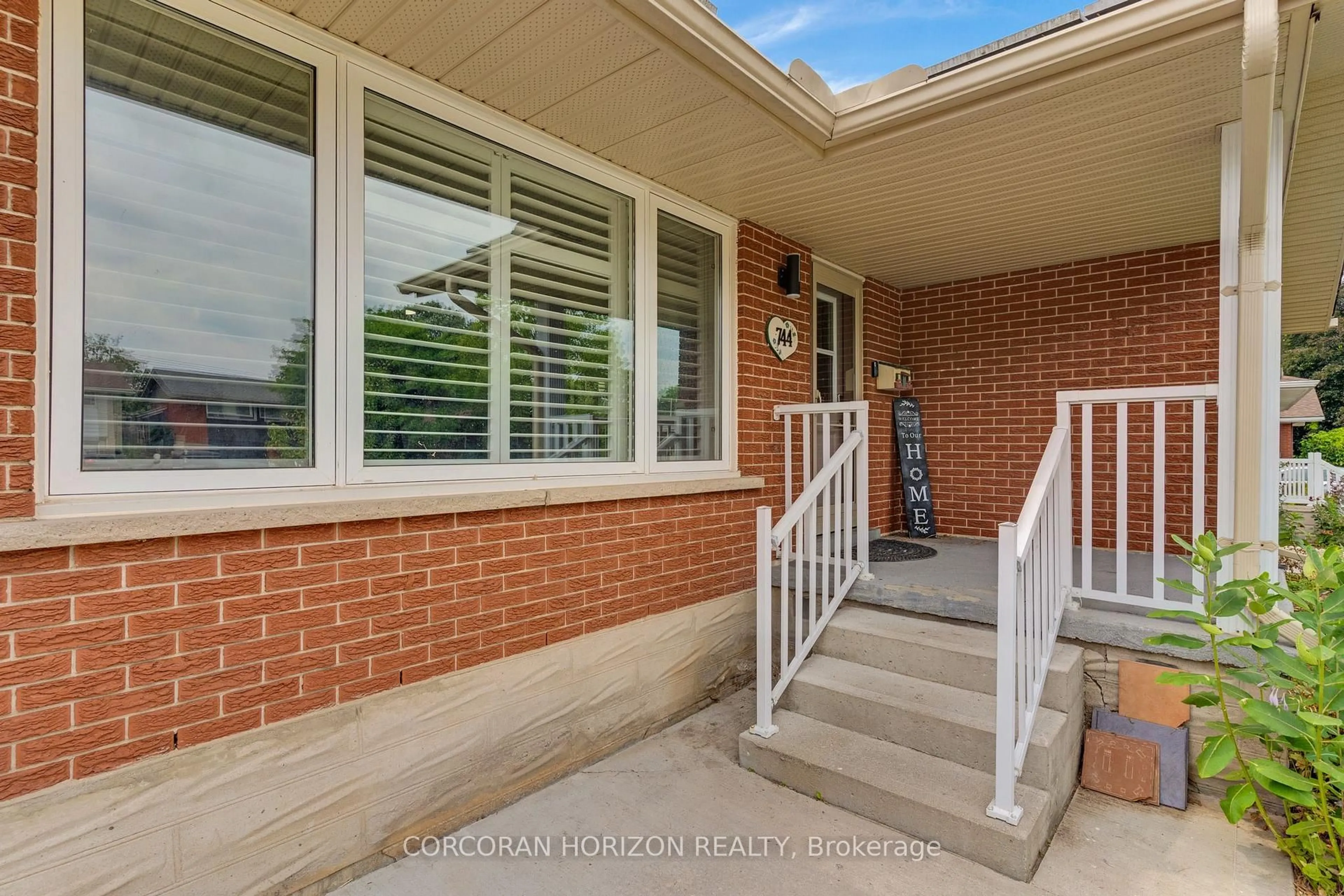 Unknown for 744 Birchwood Ave, Cambridge Ontario N3H 2V5