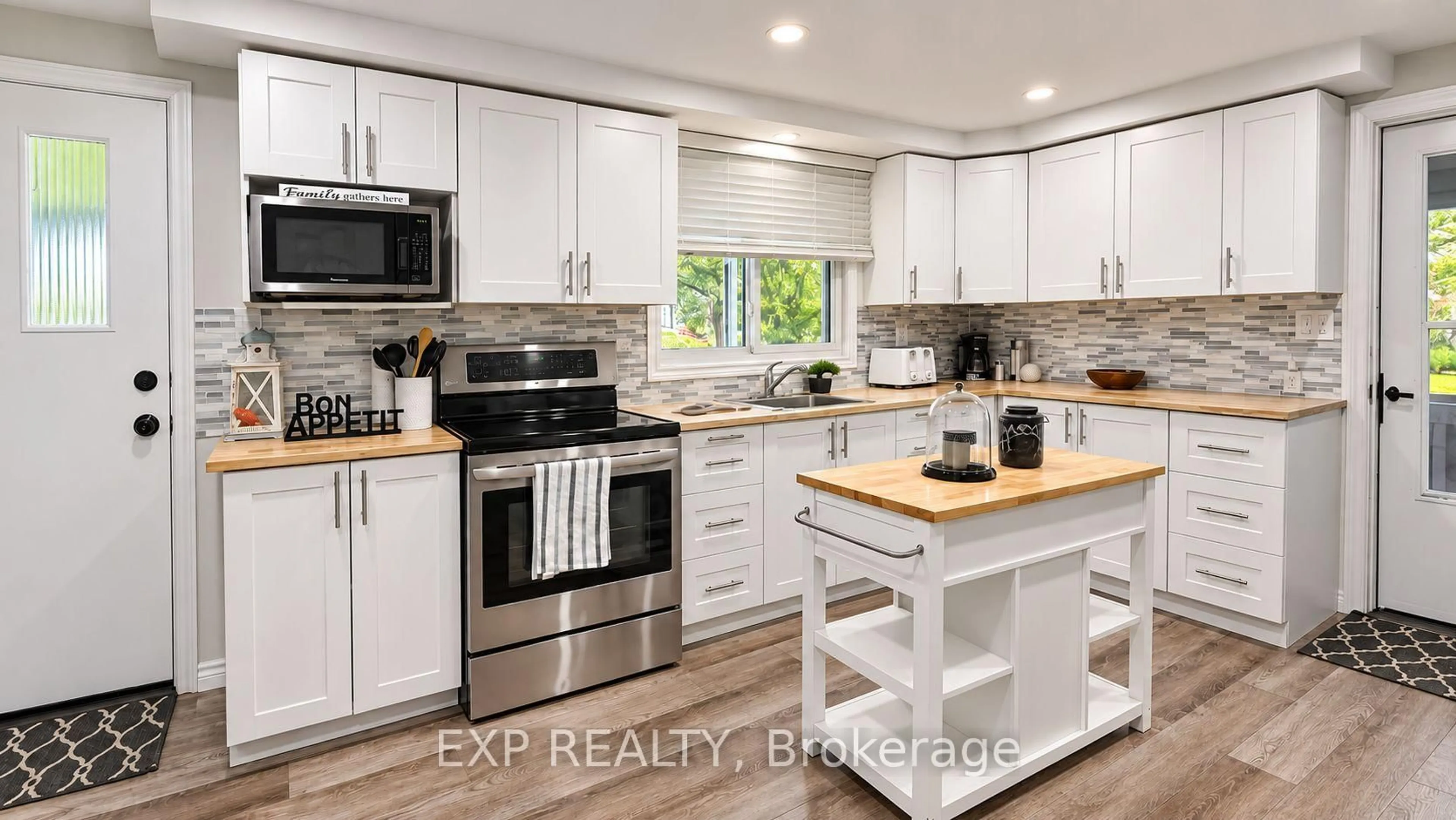 Open concept kitchen, unknown for 9 Charlotte Cres, Kawartha Lakes Ontario K0L 2W0