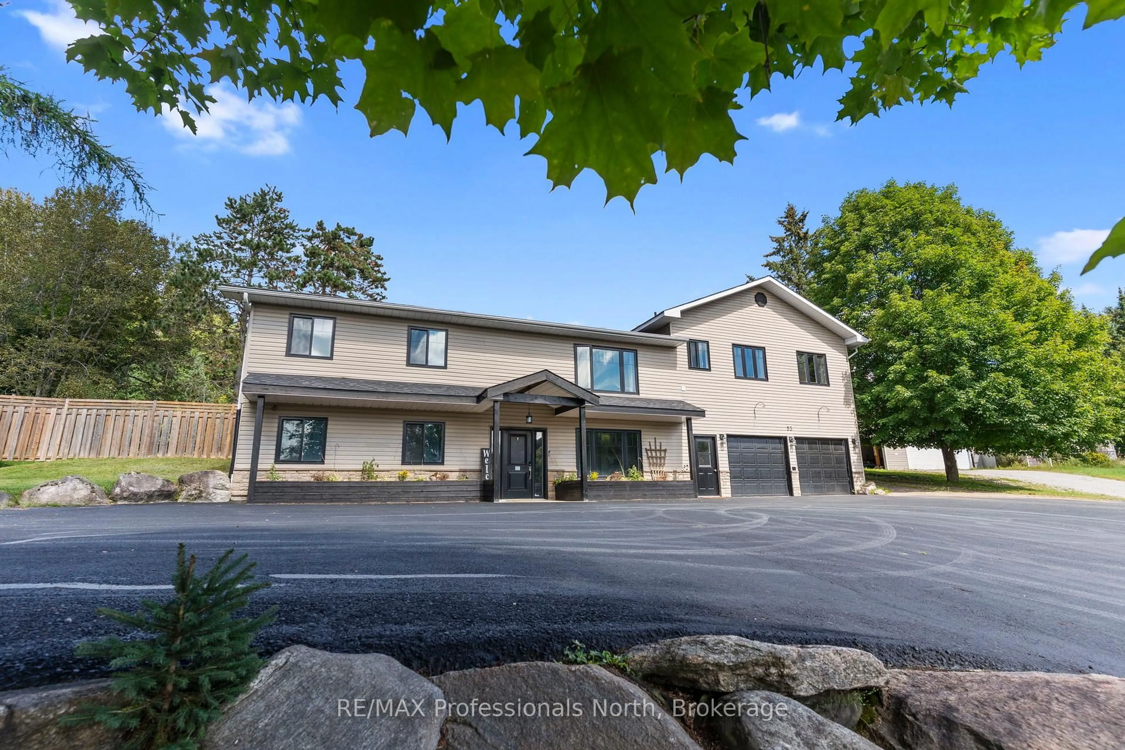 A pic from outside/outdoor area/front of a property/back of a property/a pic from drone, unknown for 53 Harmony Rd, Dysart et al Ontario K0M 1S0