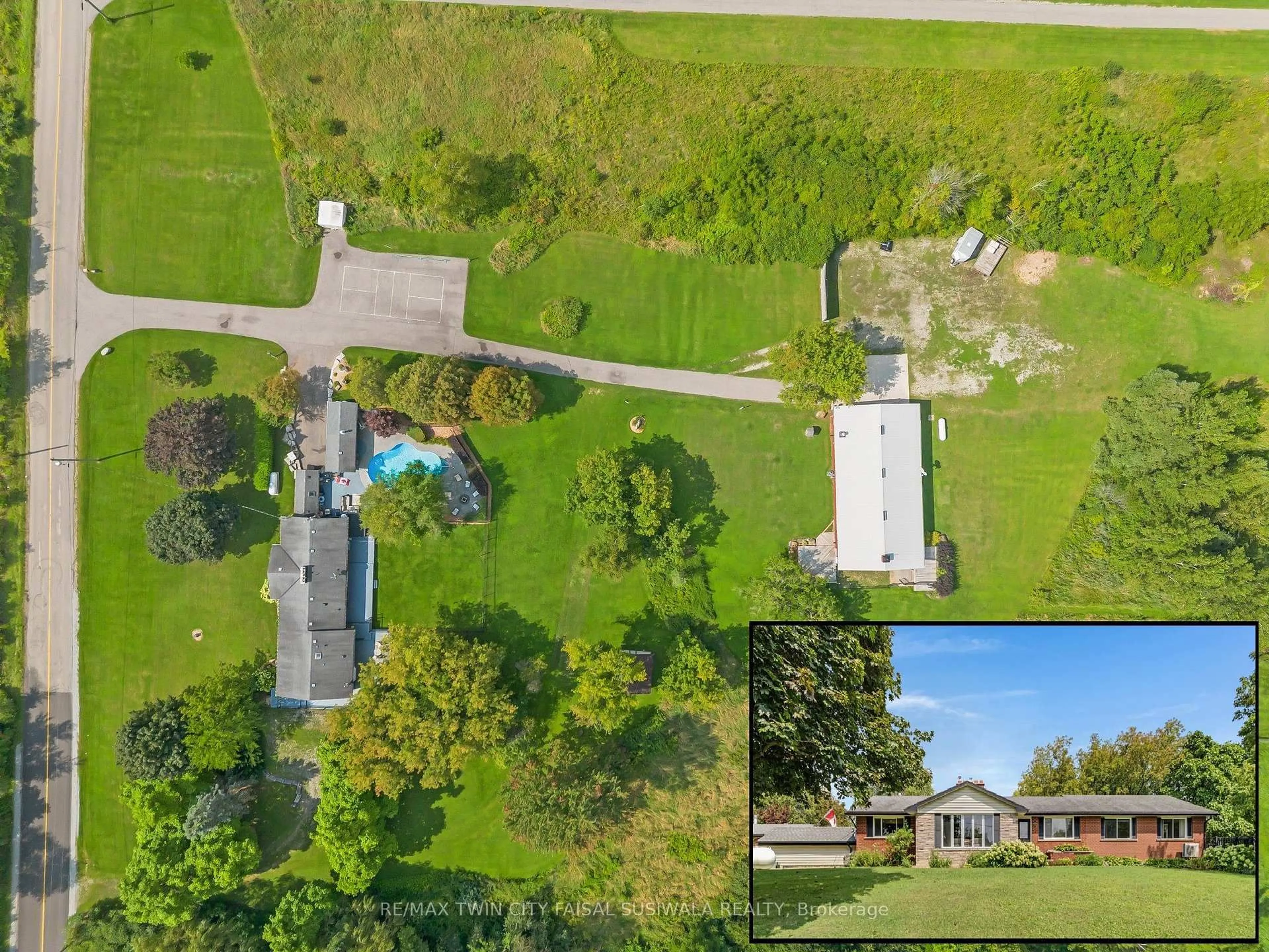 A pic from outside/outdoor area/front of a property/back of a property/a pic from drone, unknown for 2172 Centre Rd, Hamilton Ontario L0P 1B0